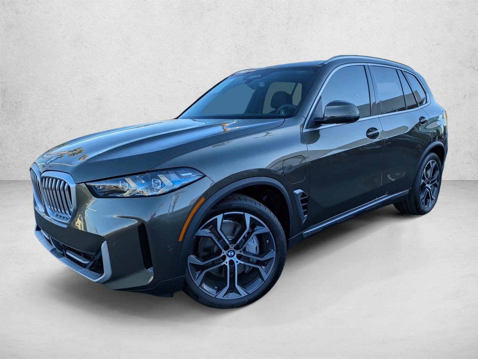 Thumbnail: 2026 BMW X5 - 1