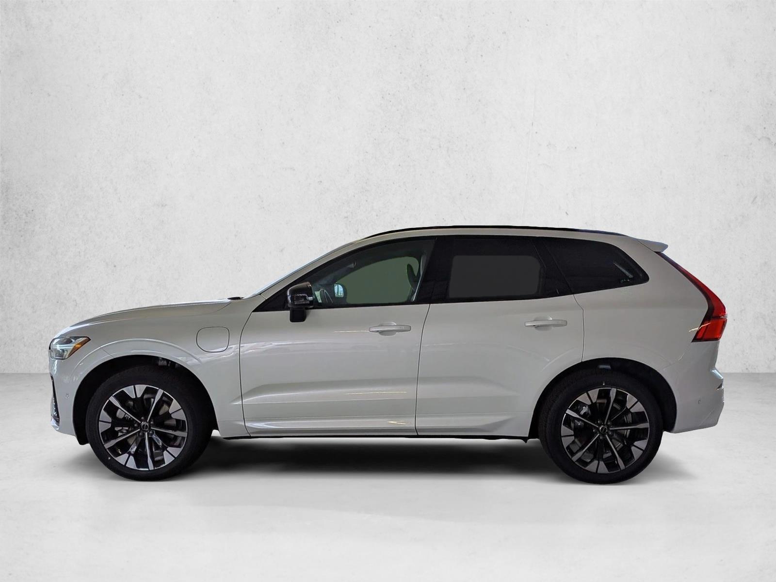 Thumbnail: 2026 Volvo XC60 - 2