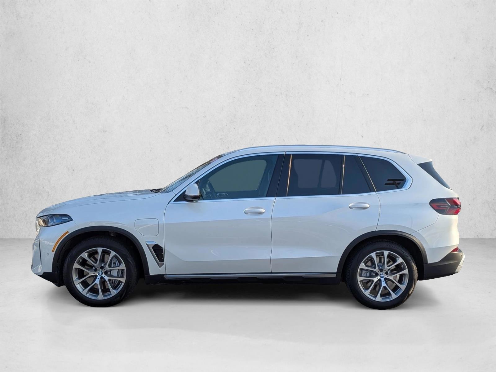 Thumbnail: 2026 BMW X5 - 2