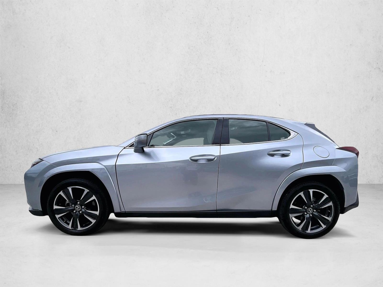 Thumbnail: 2023 Lexus UX - 2
