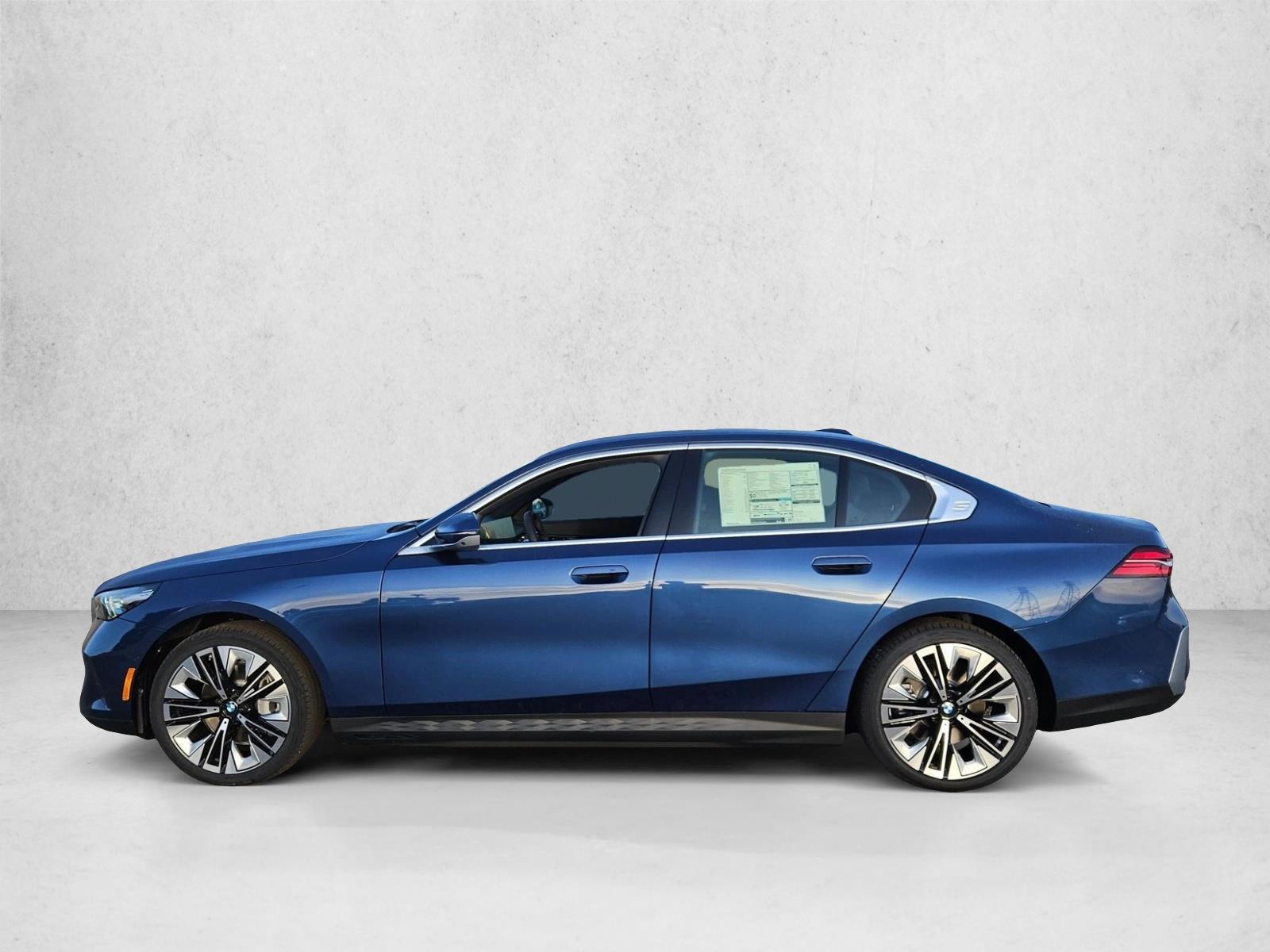Thumbnail: 2027 BMW i5 - 2