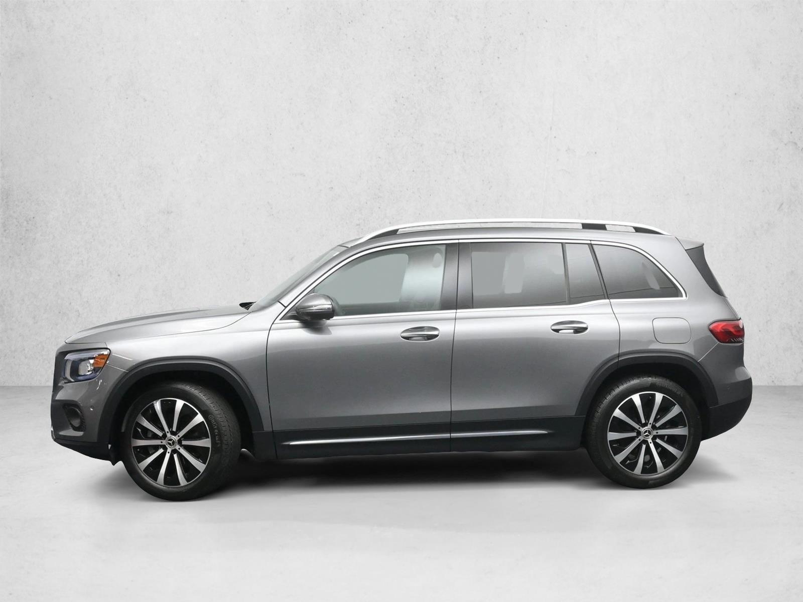 Thumbnail: 2021 Mercedes-Benz GLB - 2