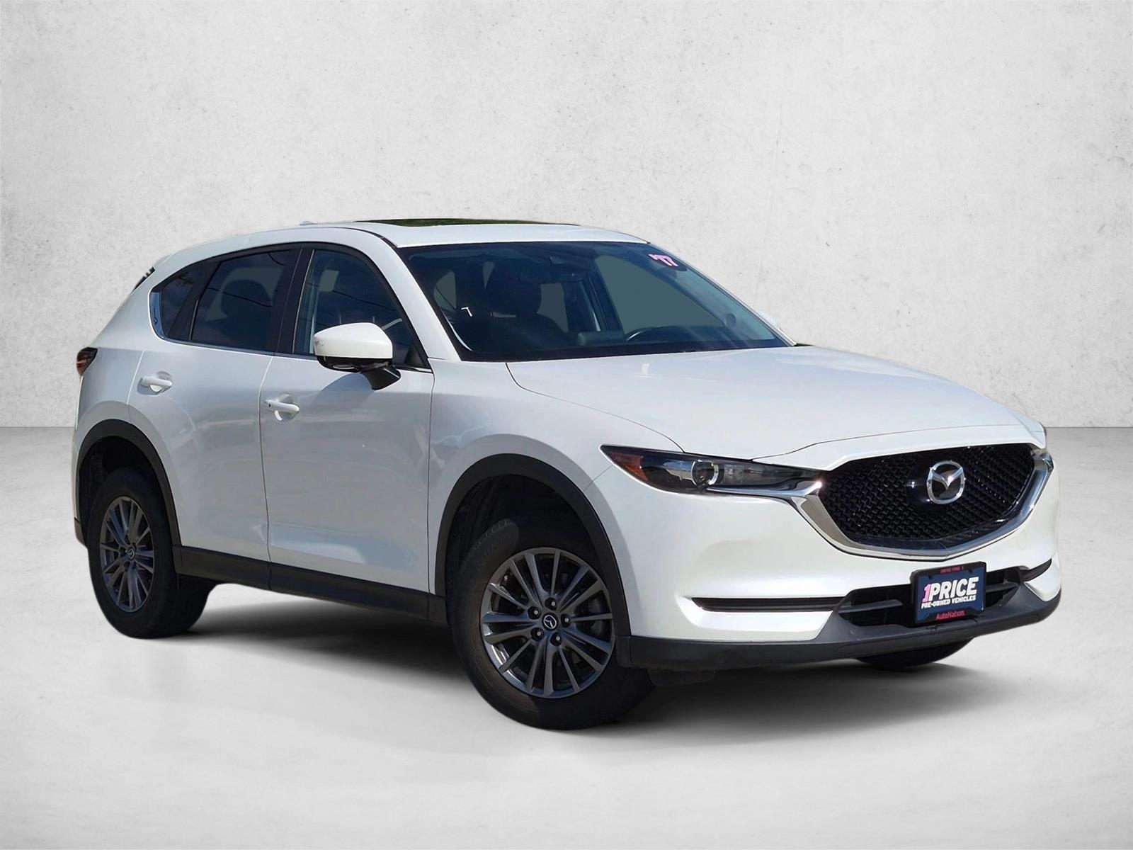 2017 Mazda CX-5 Touring auto's photo