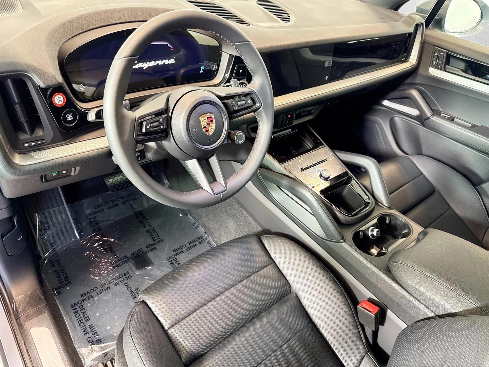 Thumbnail: 2026 Porsche Cayenne - 3
