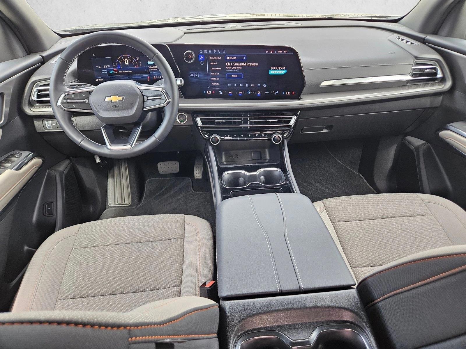 Thumbnail: 2026 Chevrolet Traverse - 3