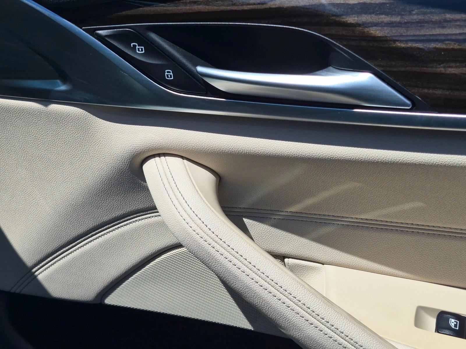 2021 BMW 5 Series 530i - Photo 28