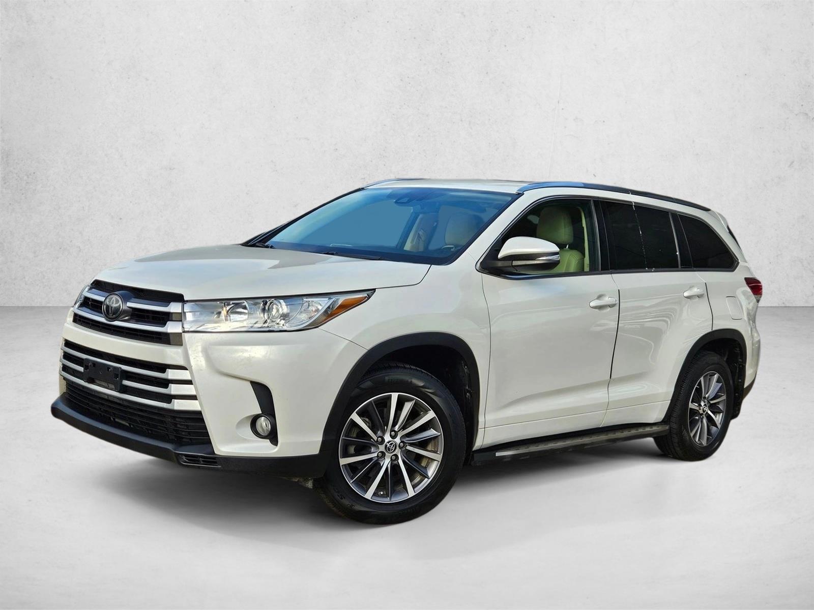 Thumbnail: 2017 Toyota Highlander - 1