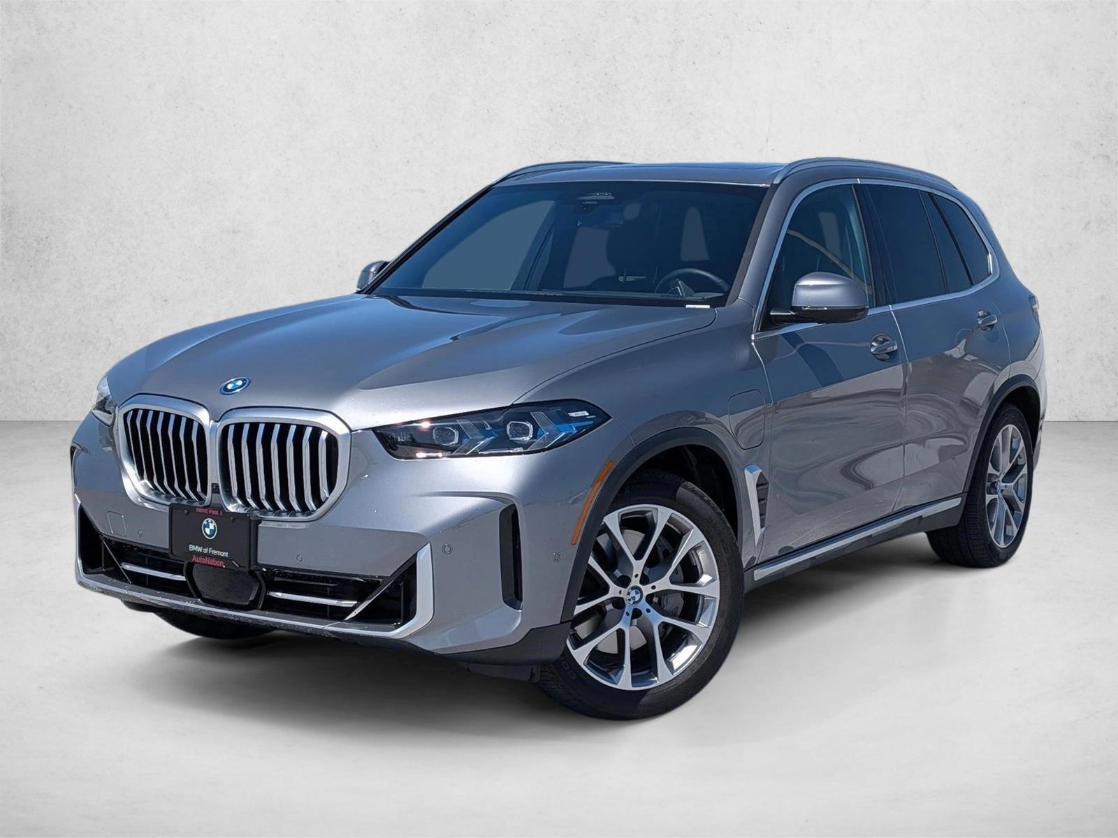 Thumbnail: 2026 BMW X5 - 1