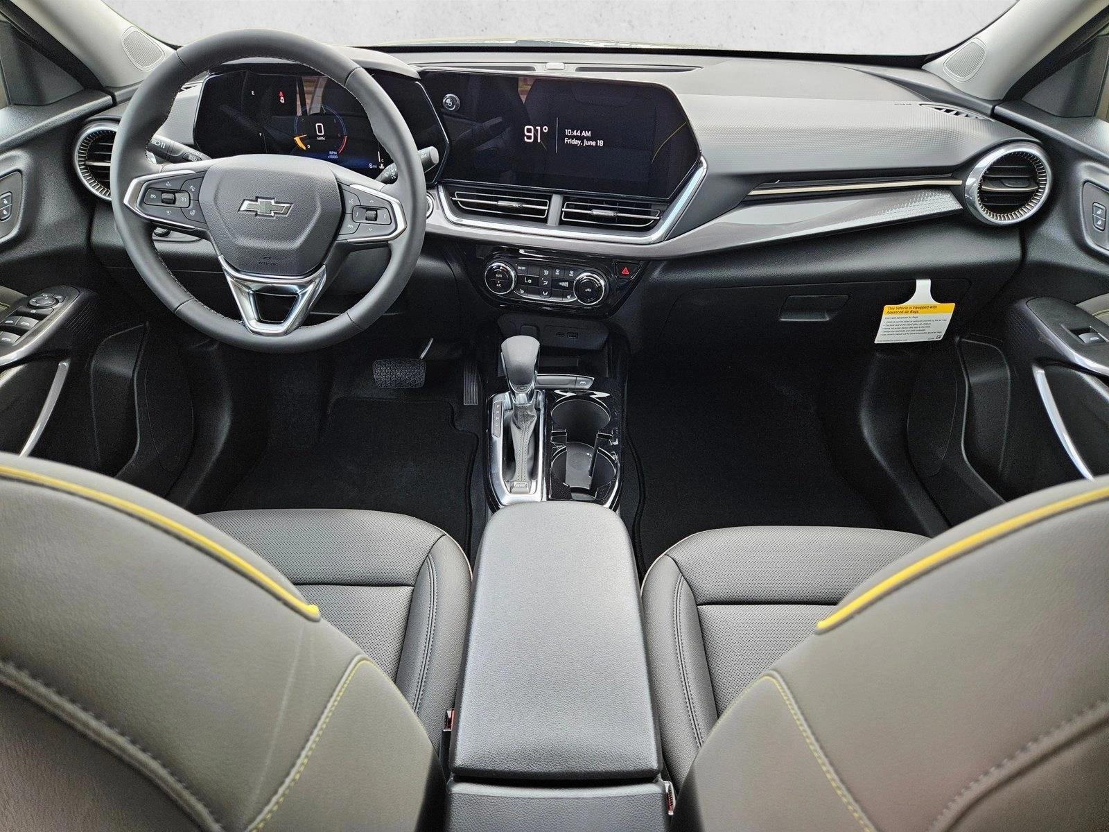 Thumbnail: 2026 Chevrolet Trax - 3