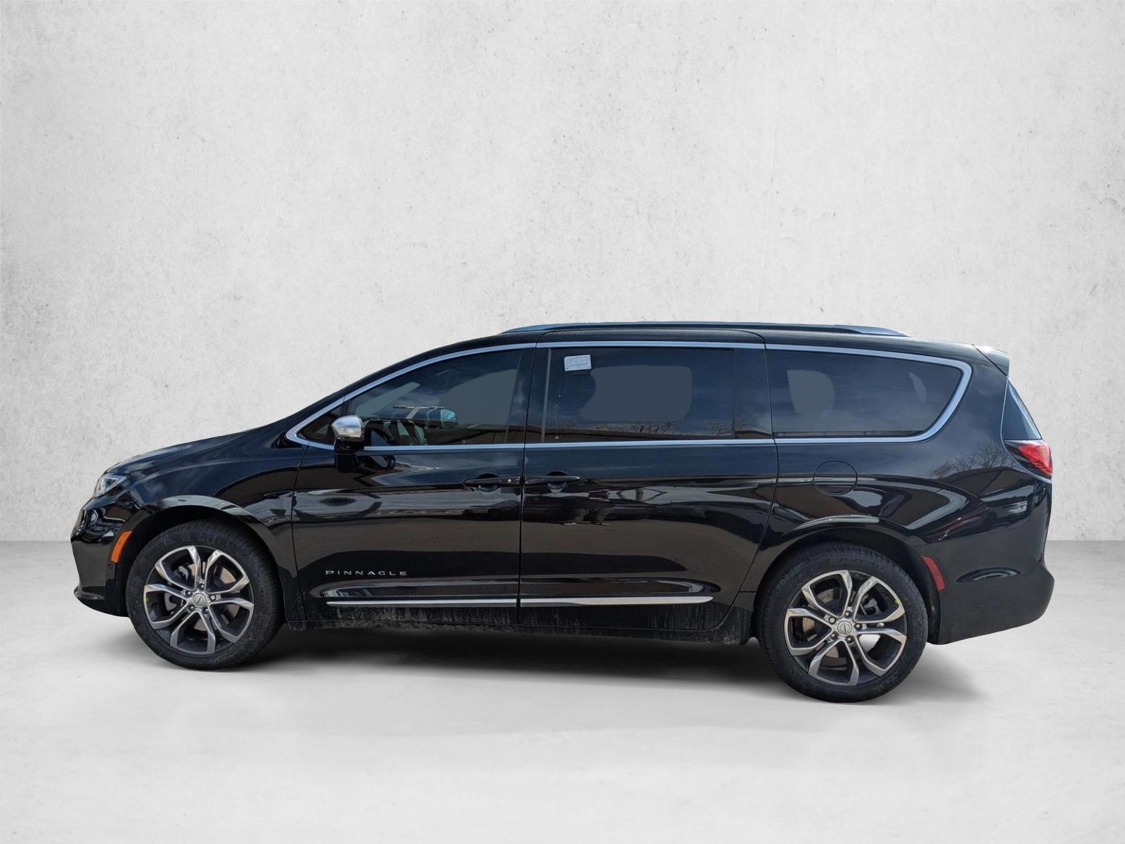 Thumbnail: 2026 Chrysler Pacifica - 2