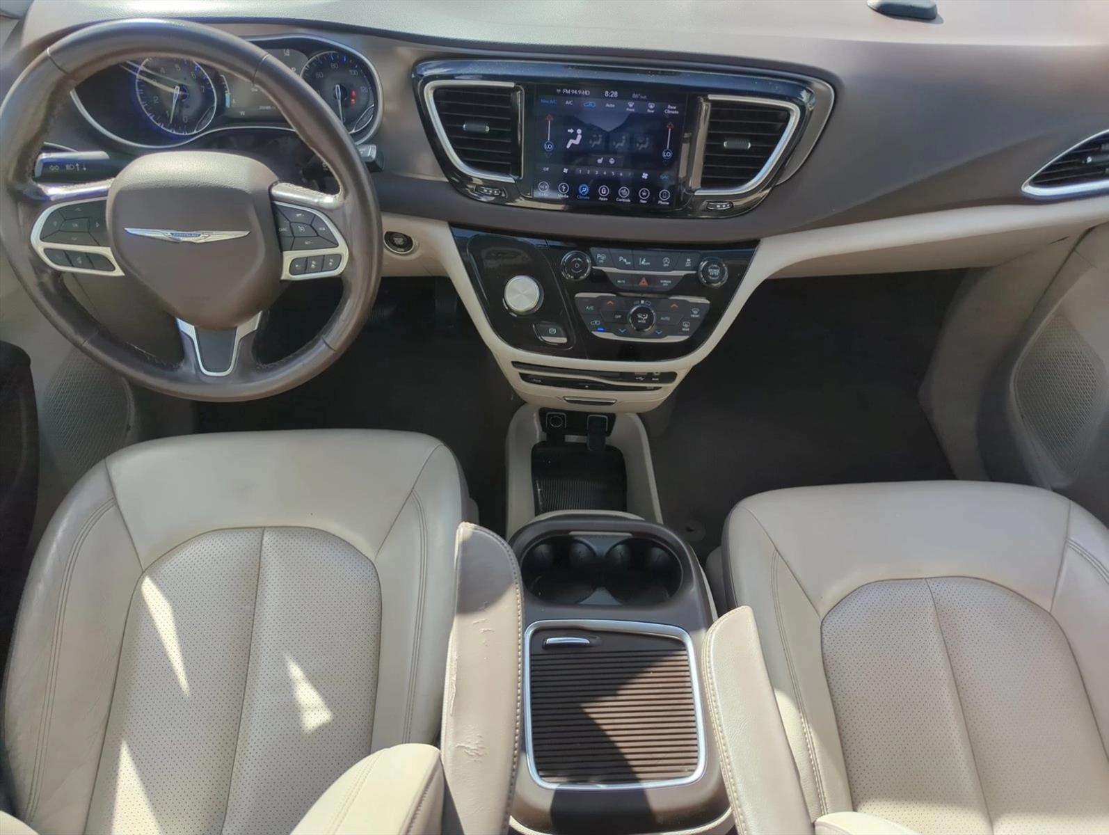 Thumbnail: 2019 Chrysler Pacifica - 2