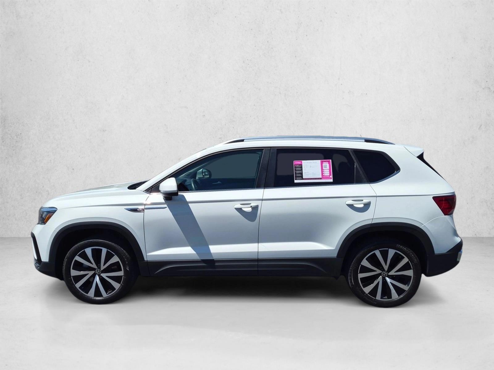Thumbnail: 2022 Volkswagen Taos - 2