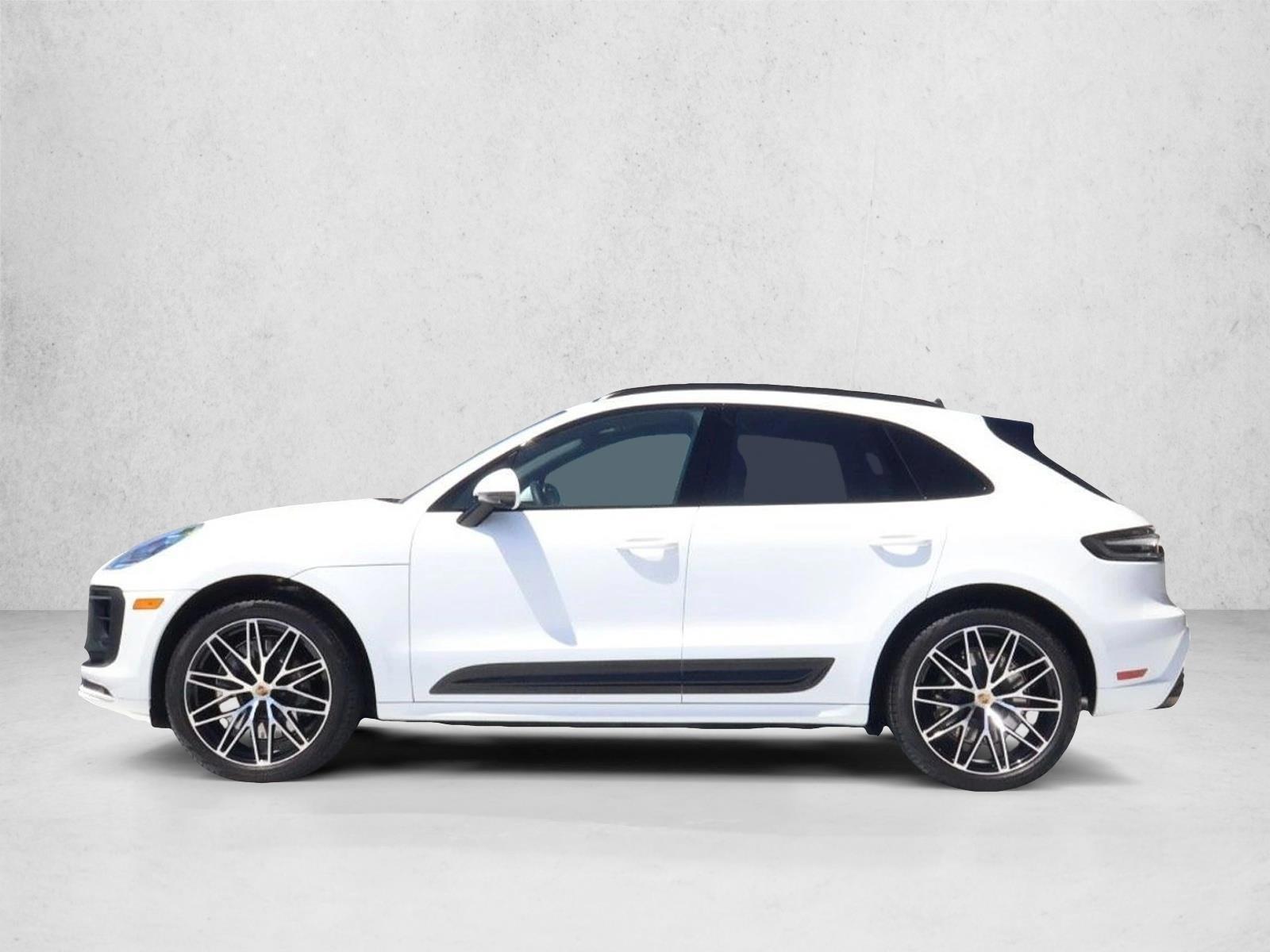Thumbnail: 2026 Porsche Macan - 2