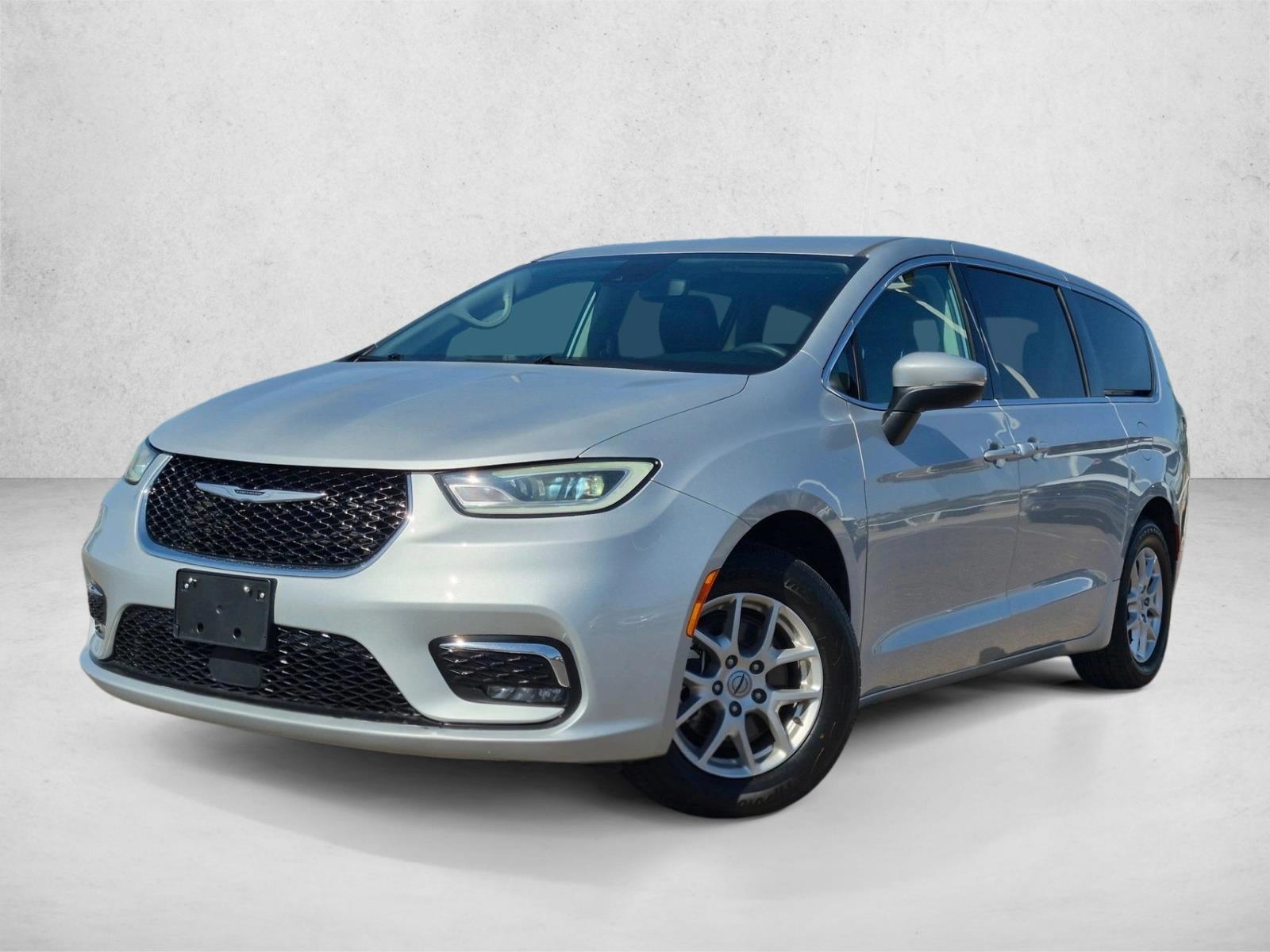 Thumbnail: 2023 Chrysler Pacifica - 1