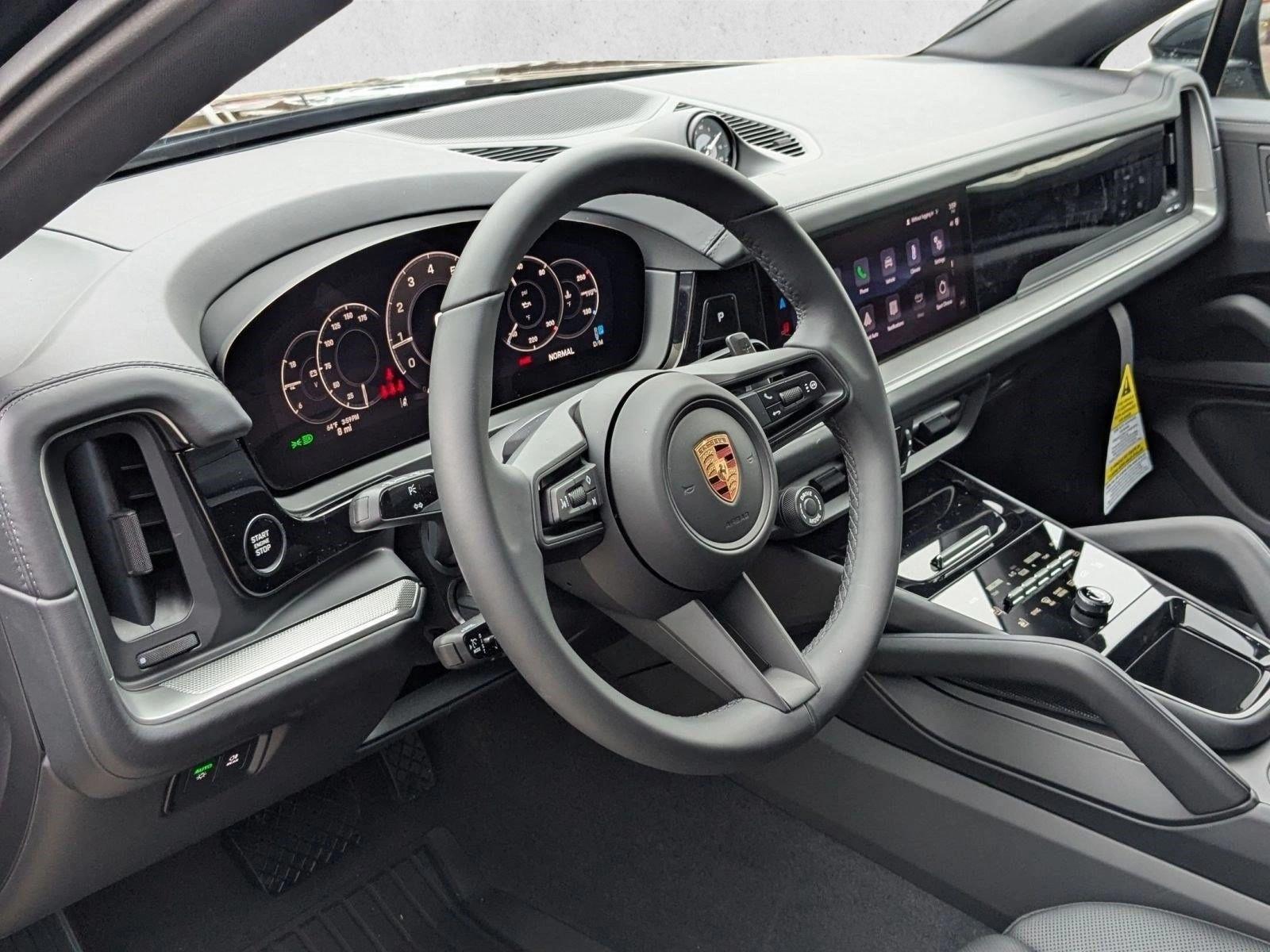 Thumbnail: 2026 Porsche Cayenne - 3