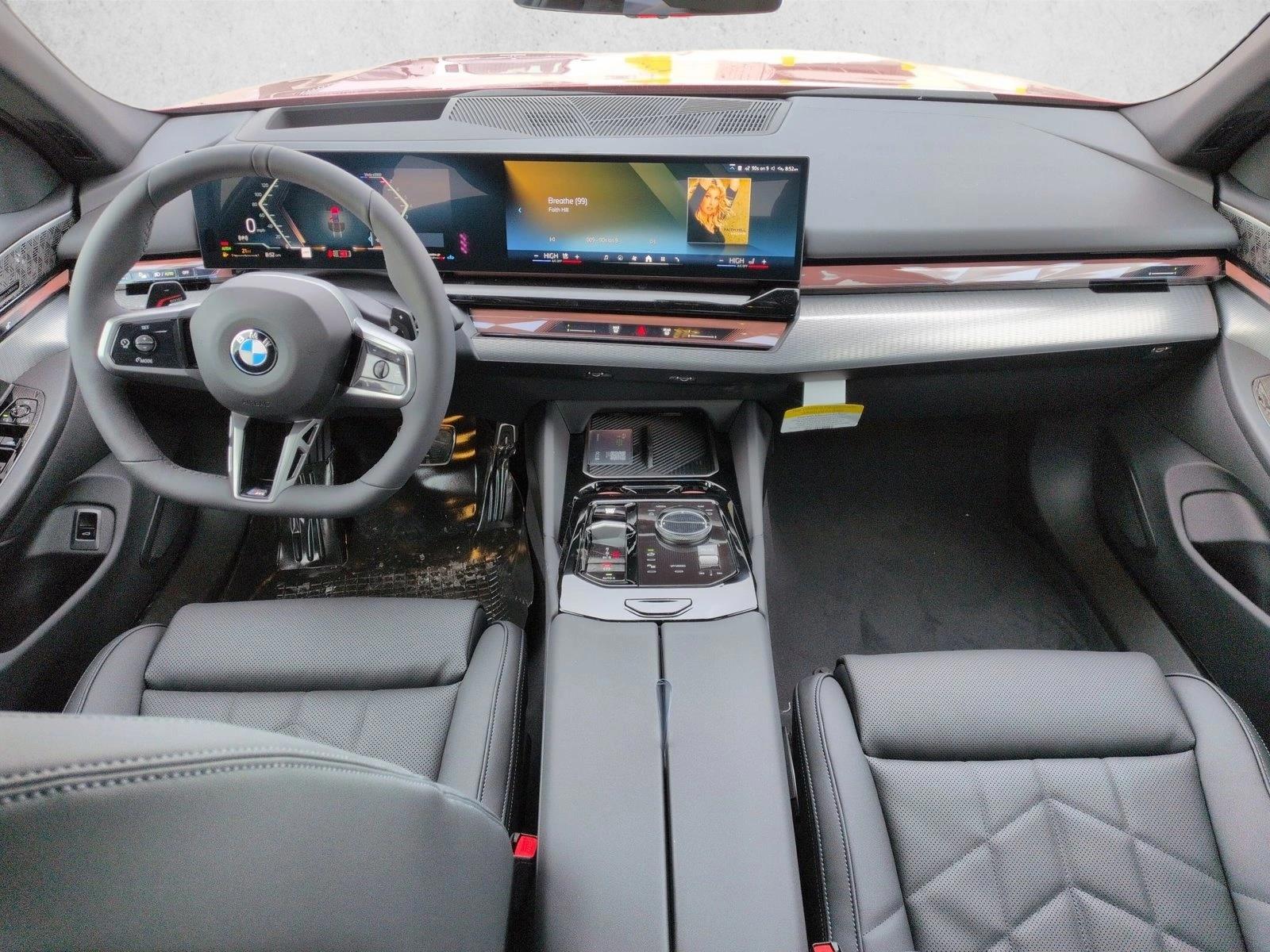 Thumbnail: 2026 BMW 5 Series - 3