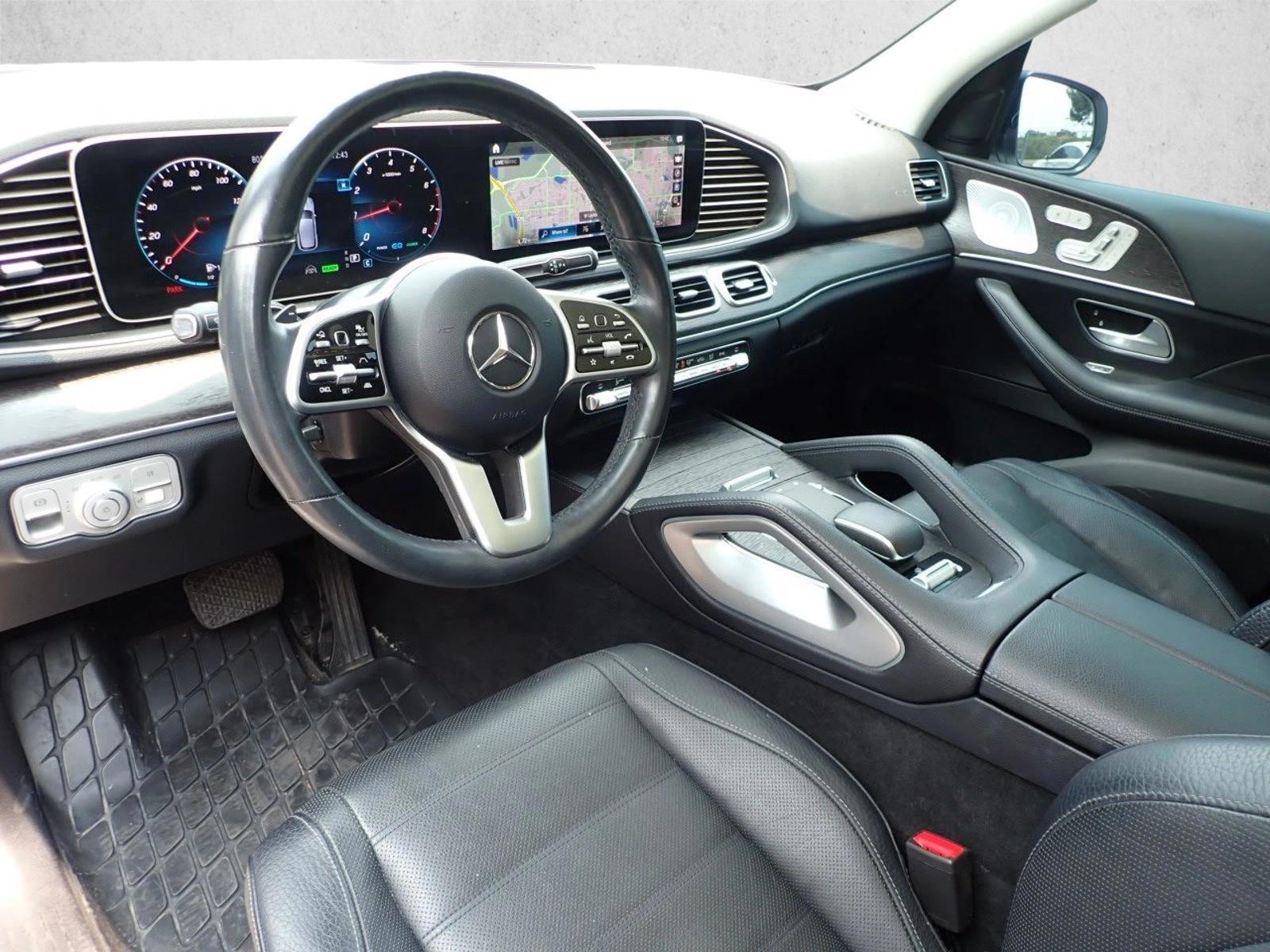 Thumbnail: 2020 Mercedes-Benz GLE - 3