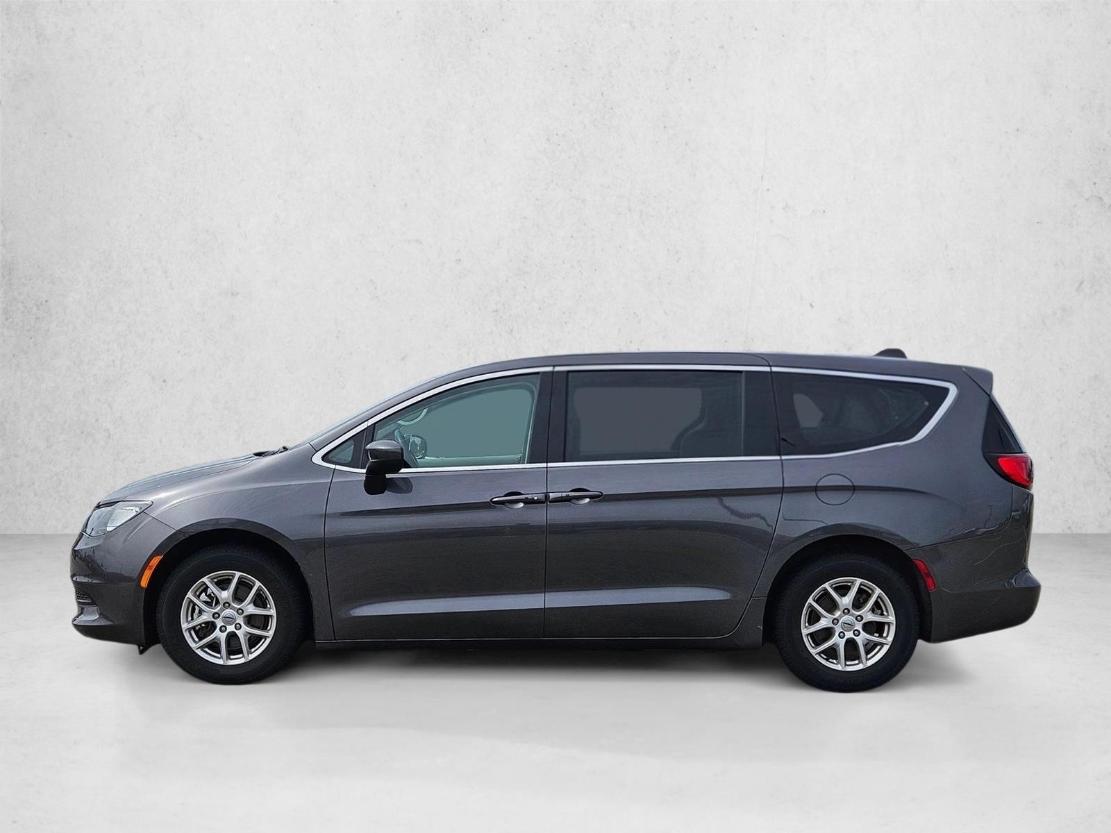 2023 Chrysler Voyager