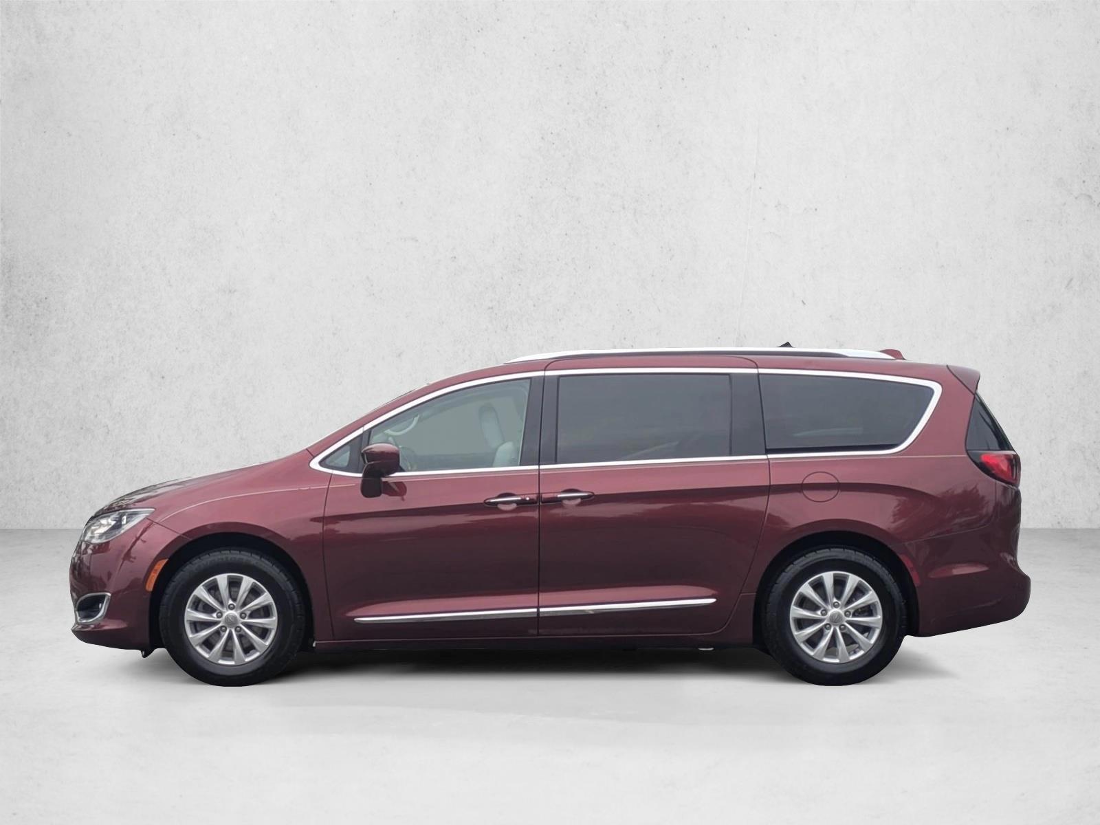Thumbnail: 2018 Chrysler Pacifica - 2