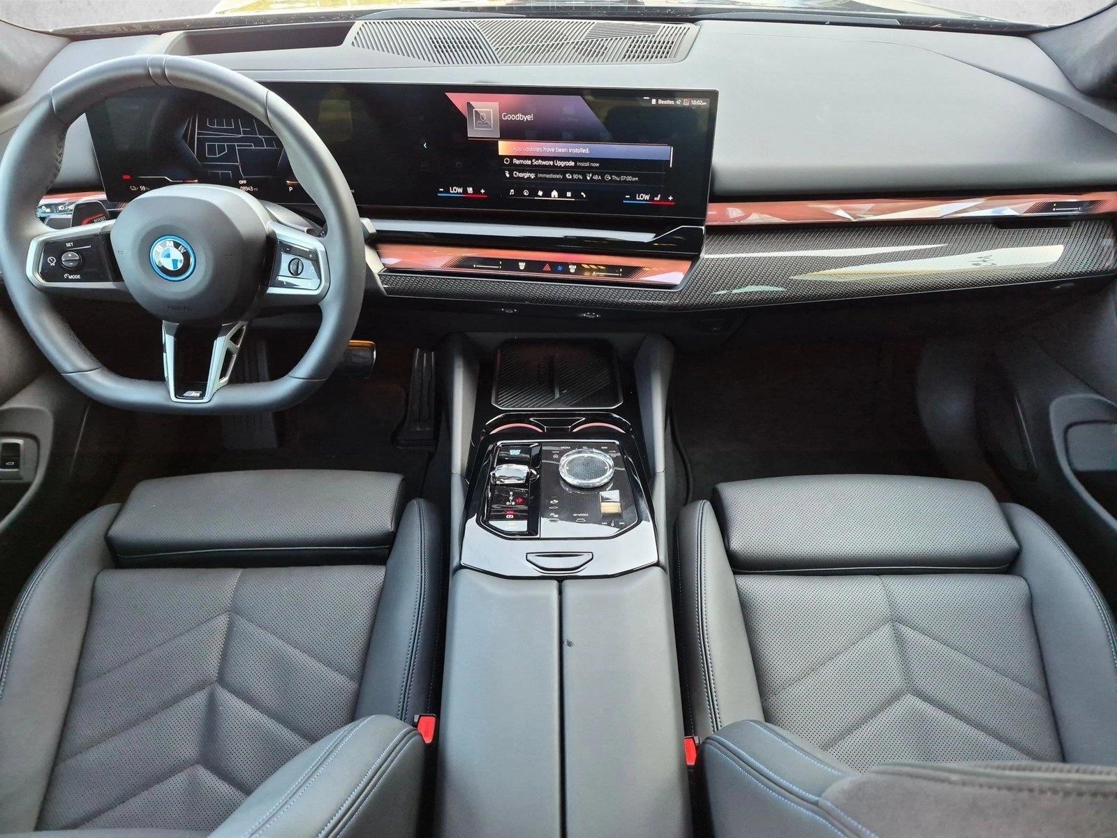 Thumbnail: 2026 BMW i5 - 2