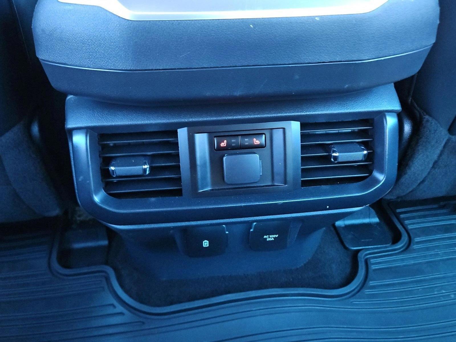 2023 Ford F-150 Raptor - Photo 22