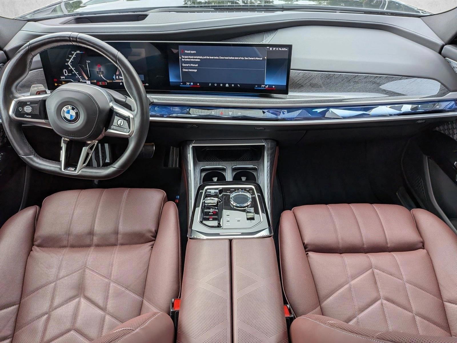 Thumbnail: 2024 BMW 7 Series - 4