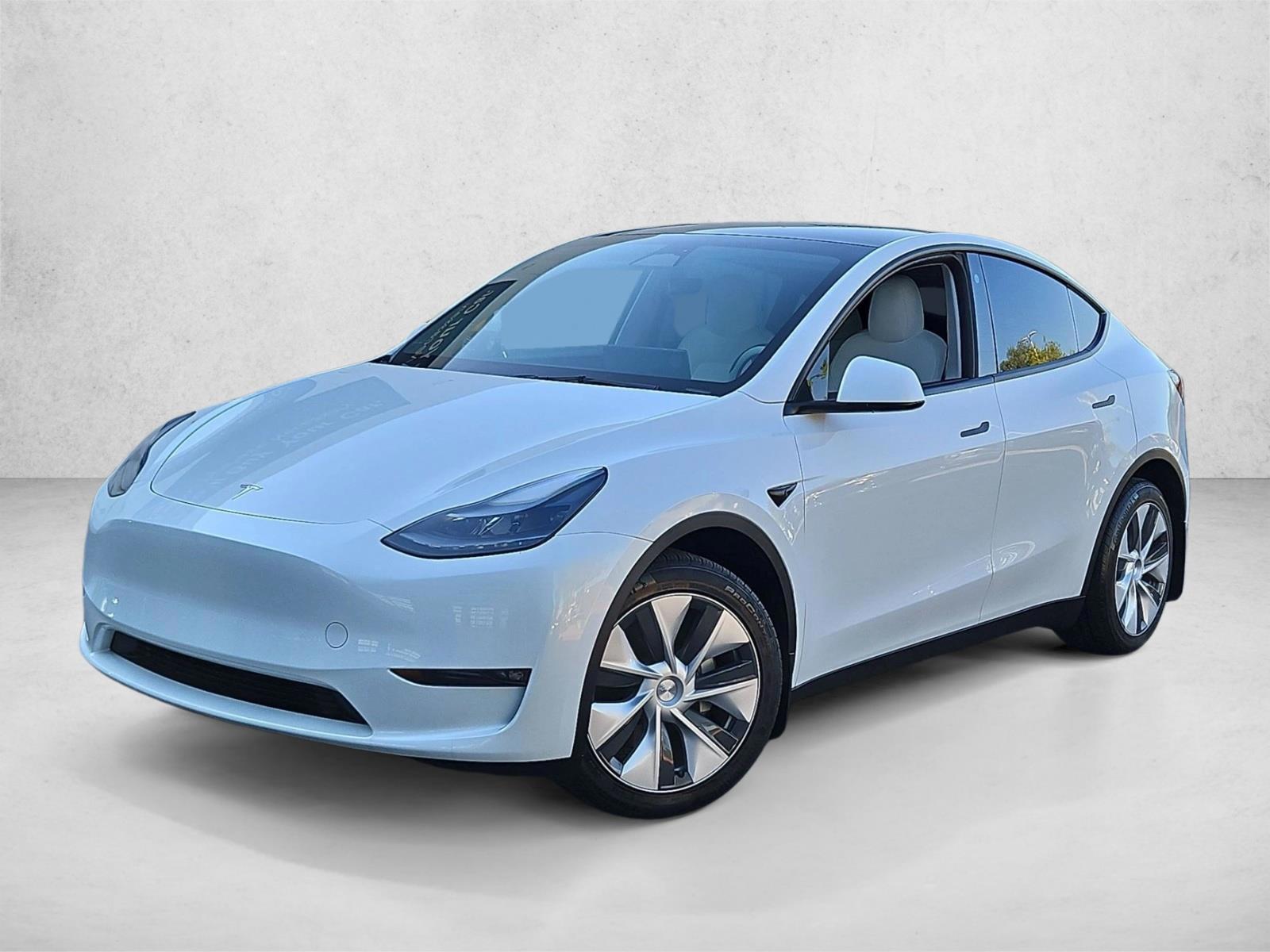 Thumbnail: 2023 Tesla Model Y - 1