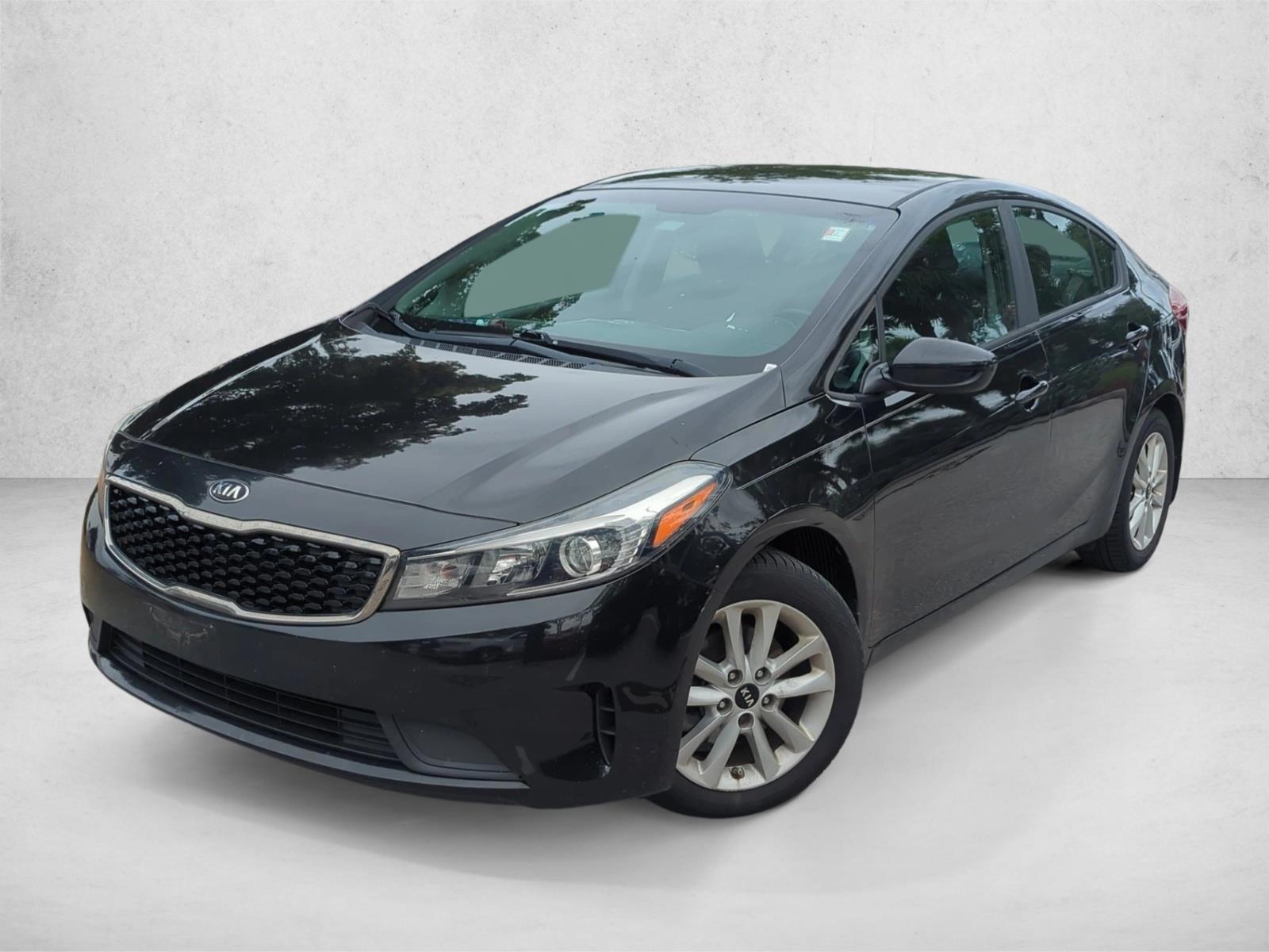 Thumbnail: 2017 Kia Forte - 1