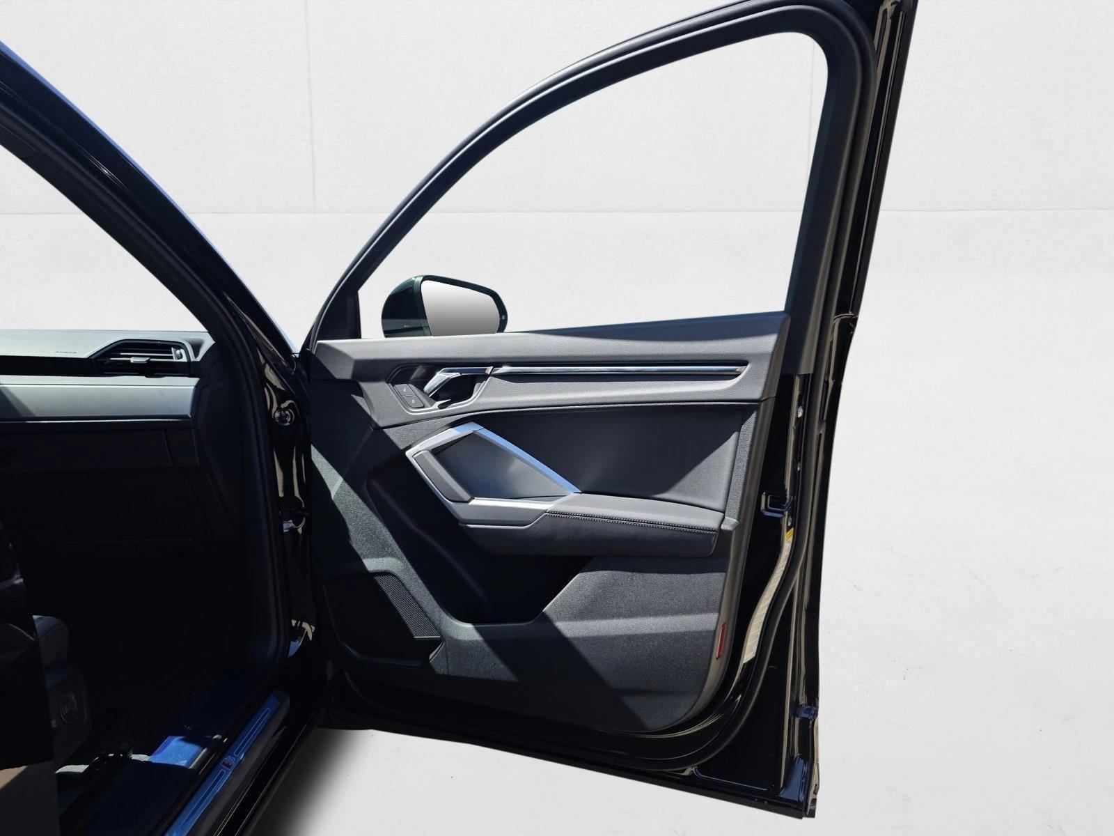 2025 Audi Q3 S Line Premium - Photo 11