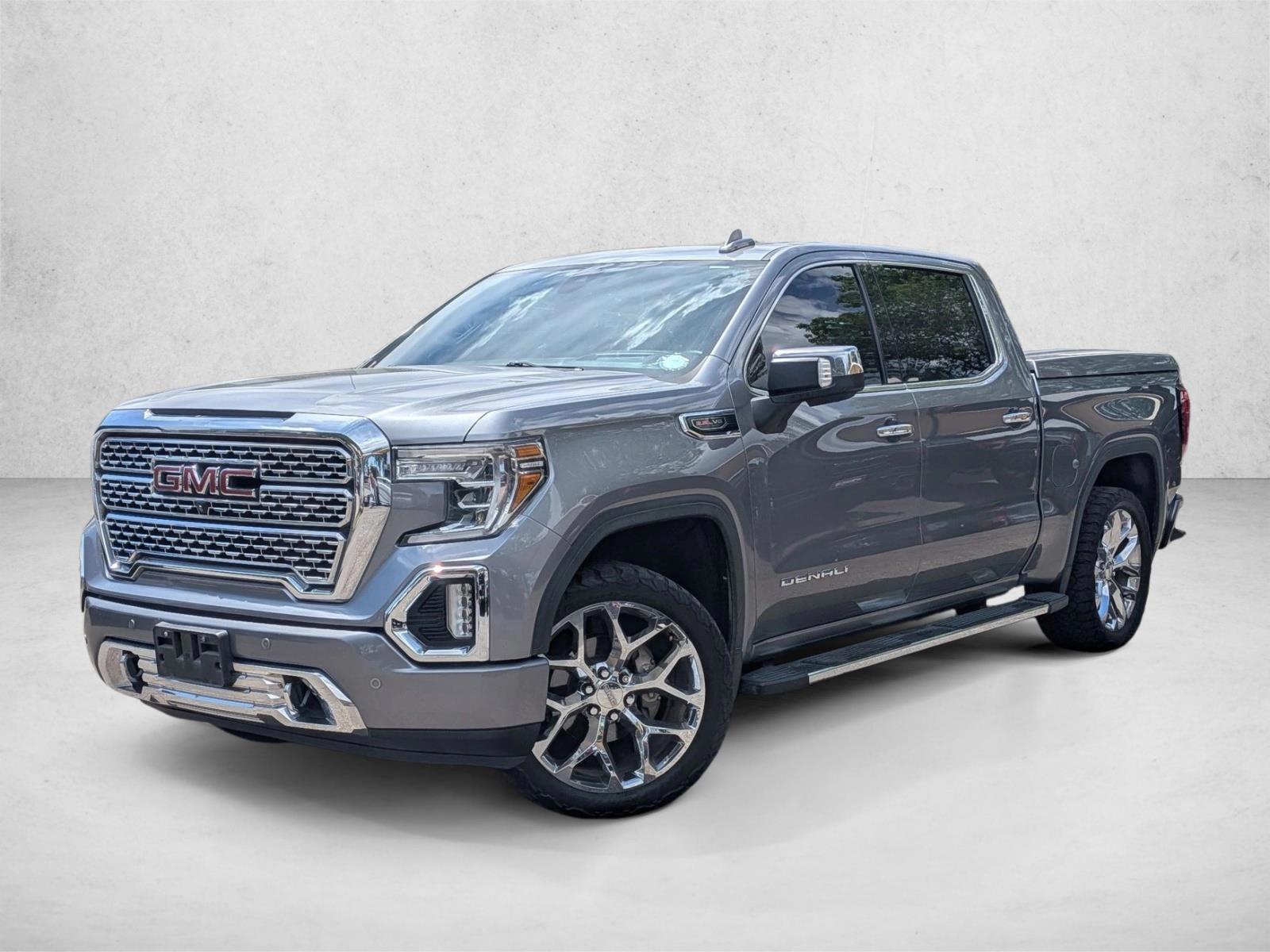 2020 GMC Sierra 4WD Crew Cab Short Box Denali's photo