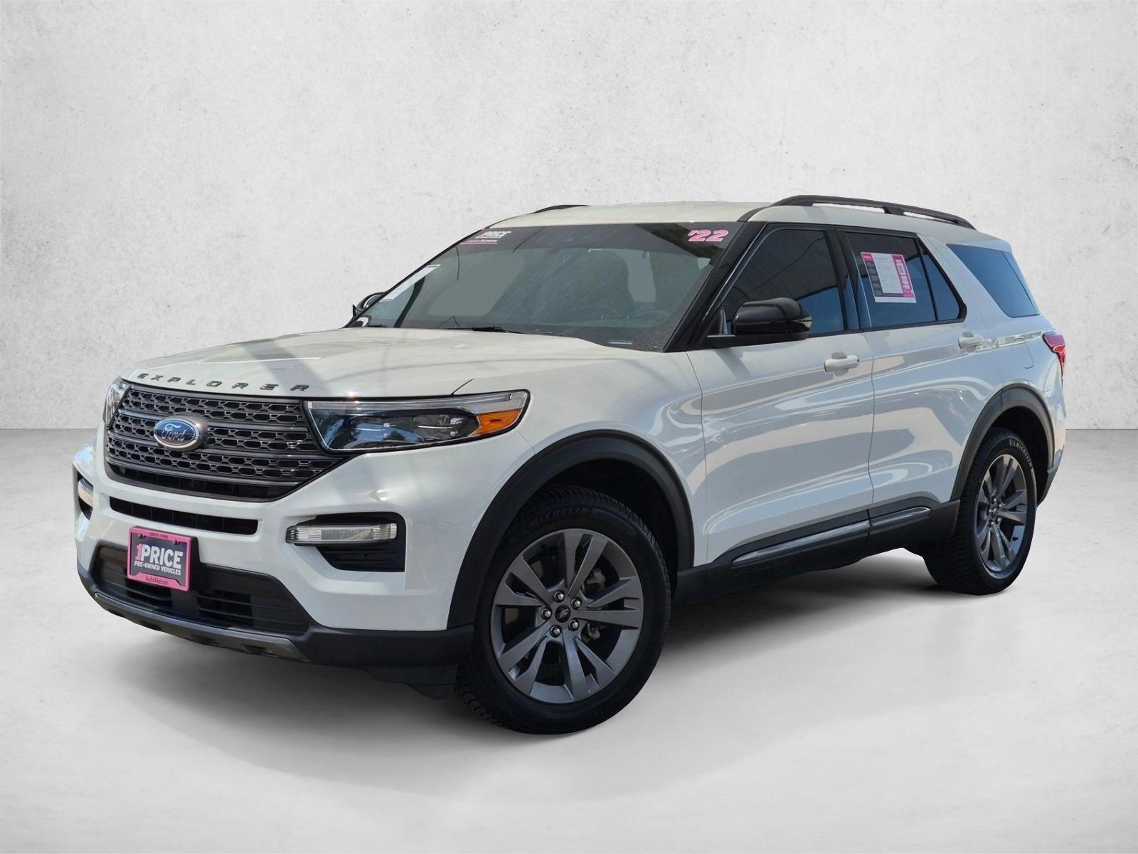 2022 Ford Explorer XLT 4WD's photo