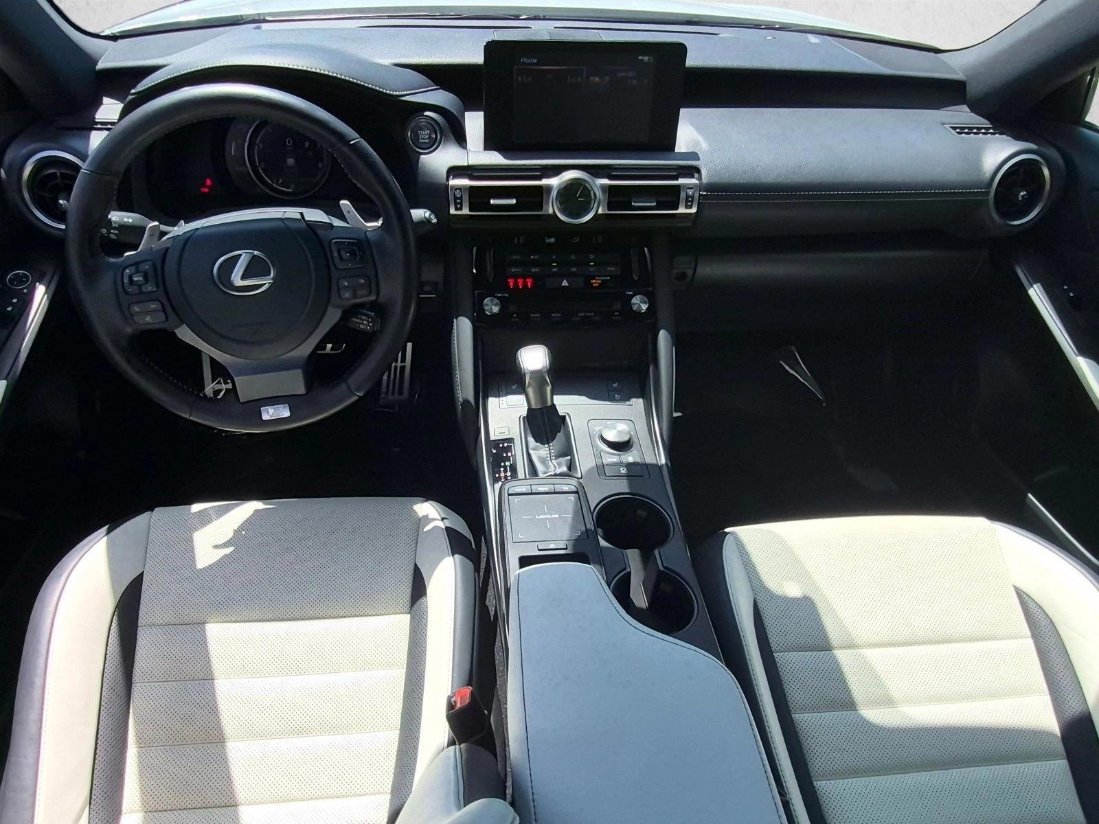 Thumbnail: 2021 Lexus IS - 4