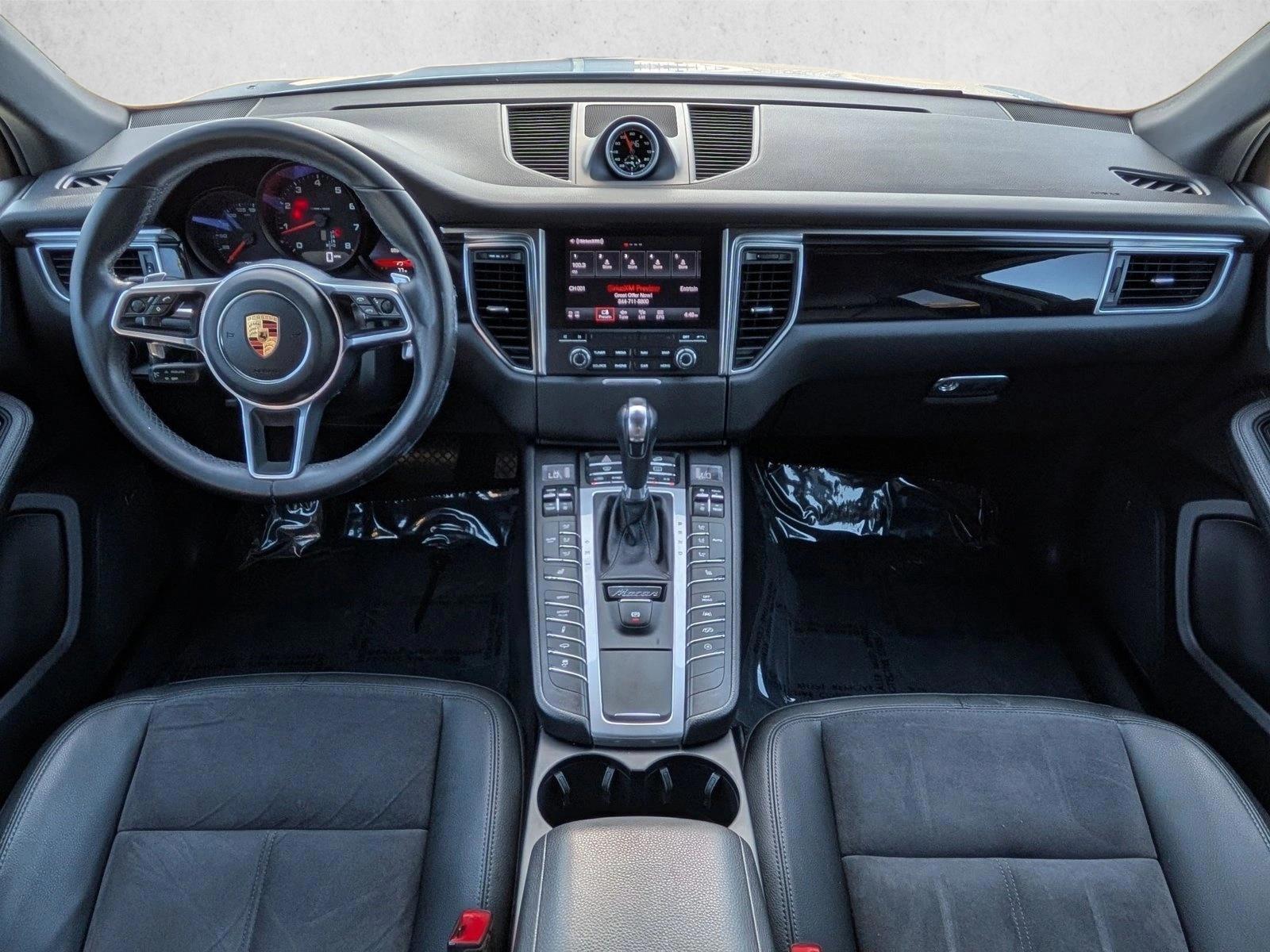 Thumbnail: 2018 Porsche Macan - 4