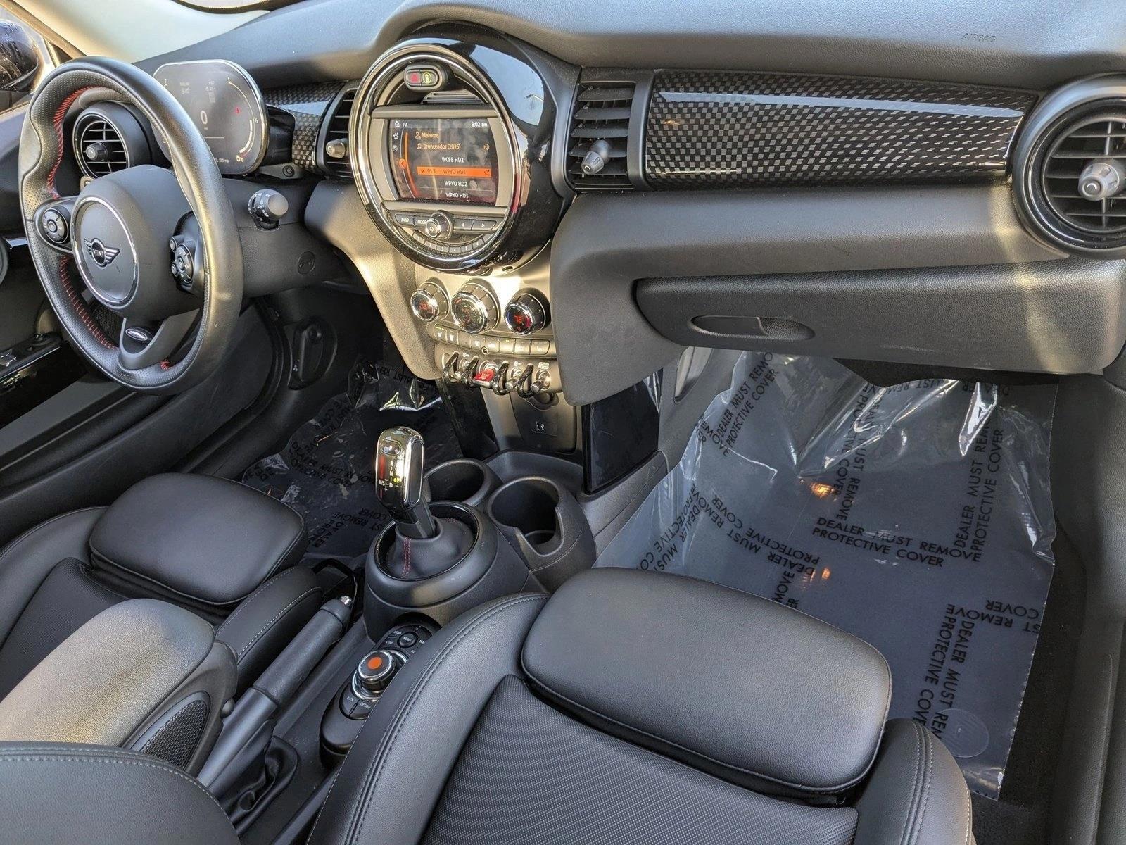 Thumbnail: 2021 MINI Cooper Hardtop - 3