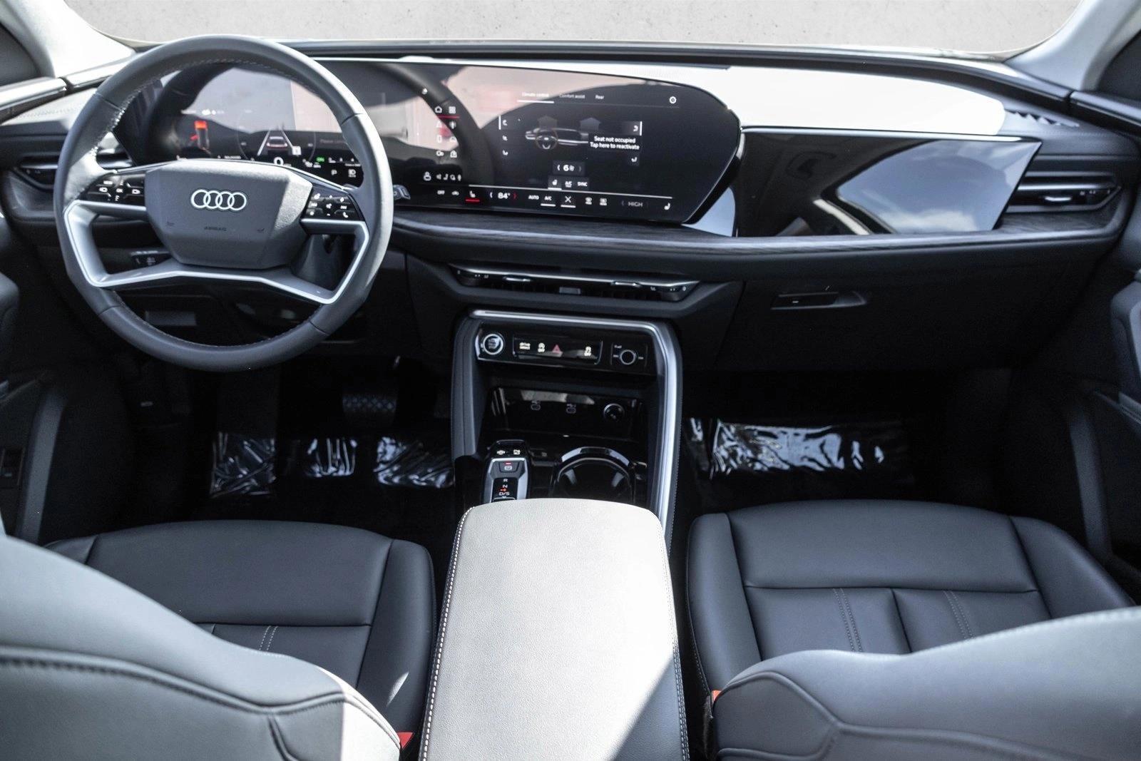 Thumbnail: 2025 Audi Q5 - 4