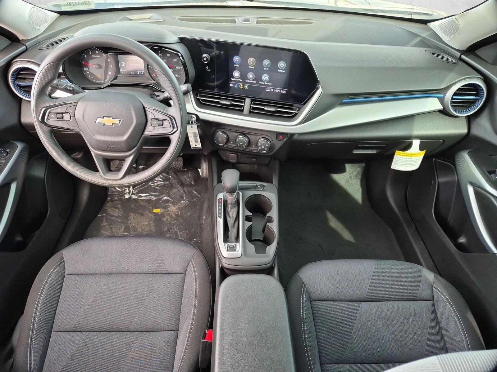 Thumbnail: 2026 Chevrolet Trax - 3