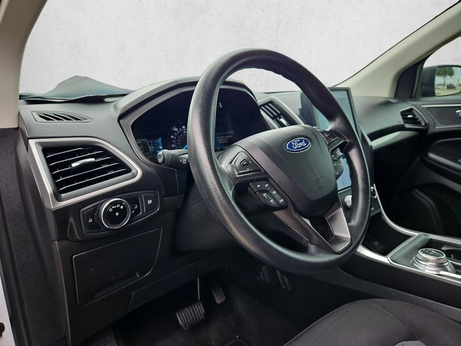 Thumbnail: 2023 Ford Edge - 3