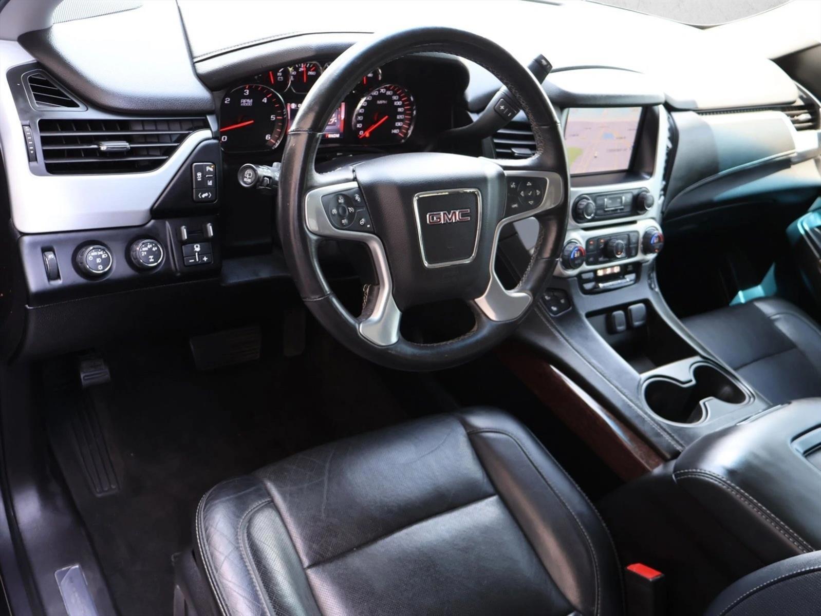Thumbnail: 2015 GMC Yukon - 3