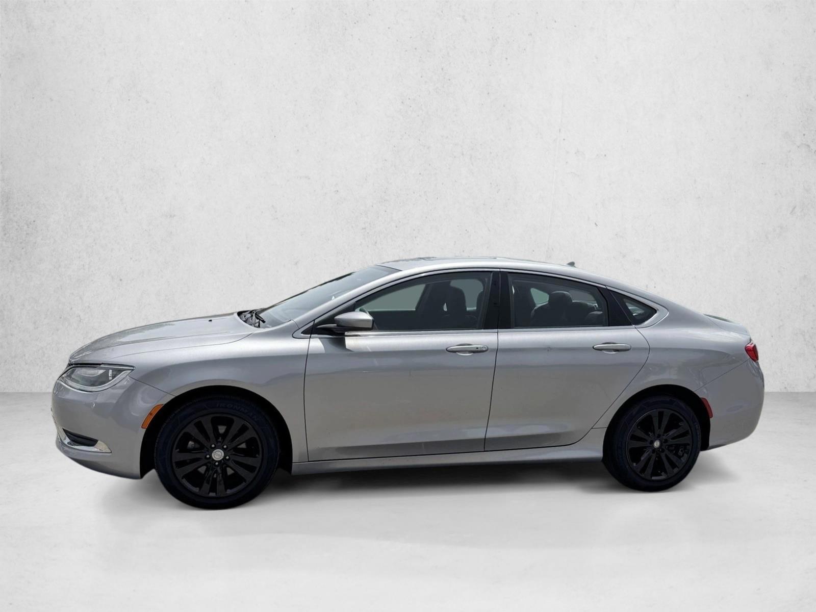 Thumbnail: 2016 Chrysler 200 - 2