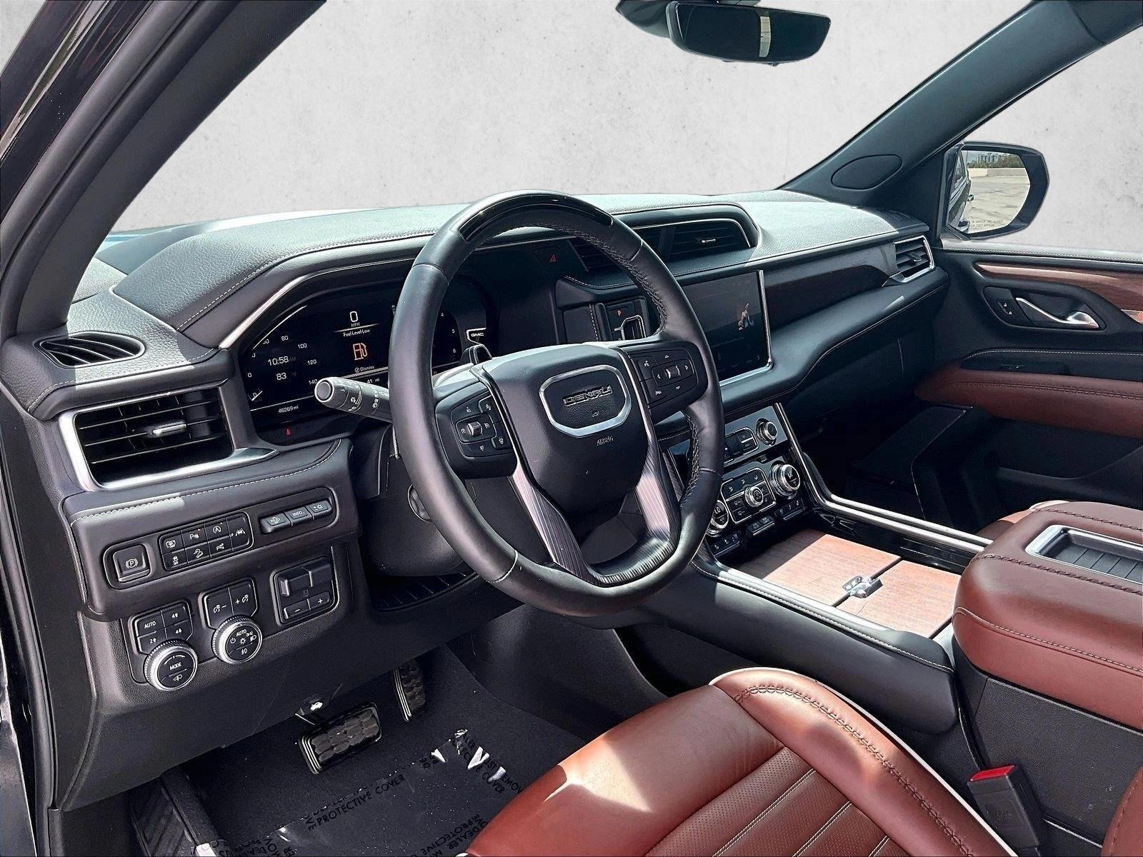 Thumbnail: 2024 GMC Yukon XL - 4