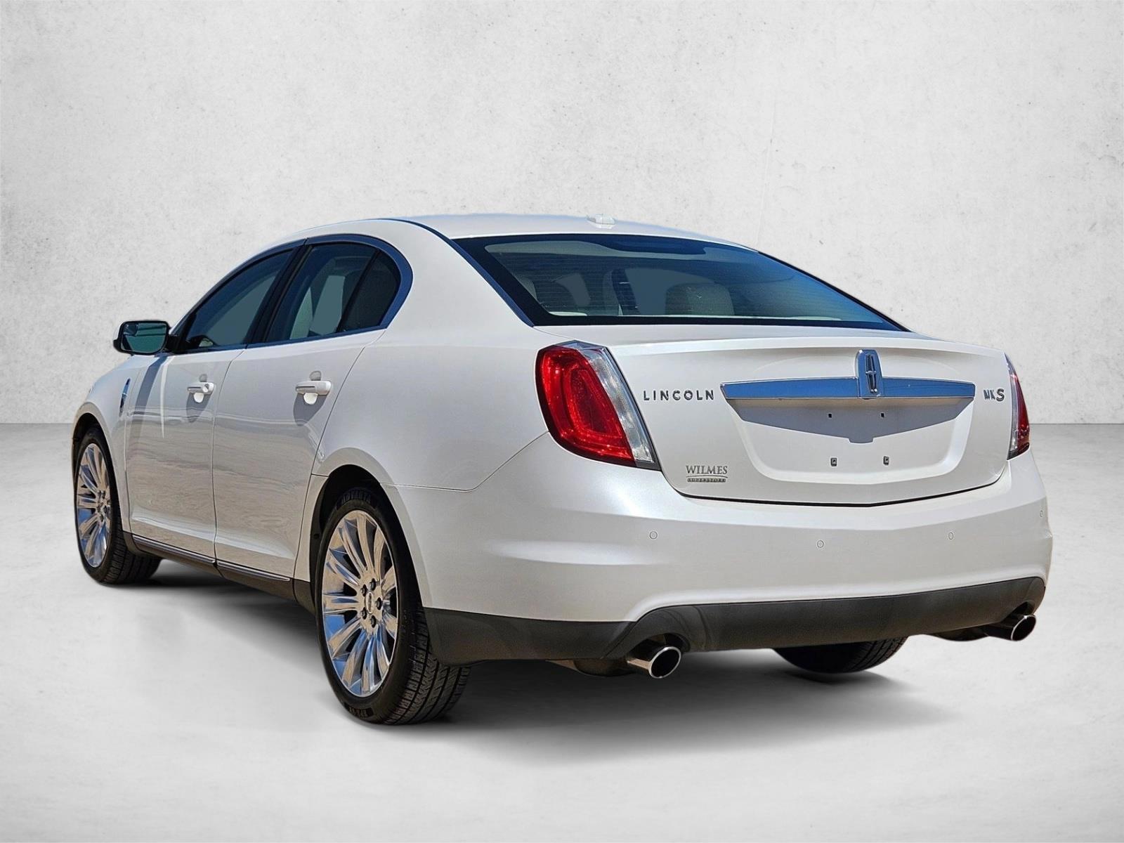 2010 Lincoln MKS
