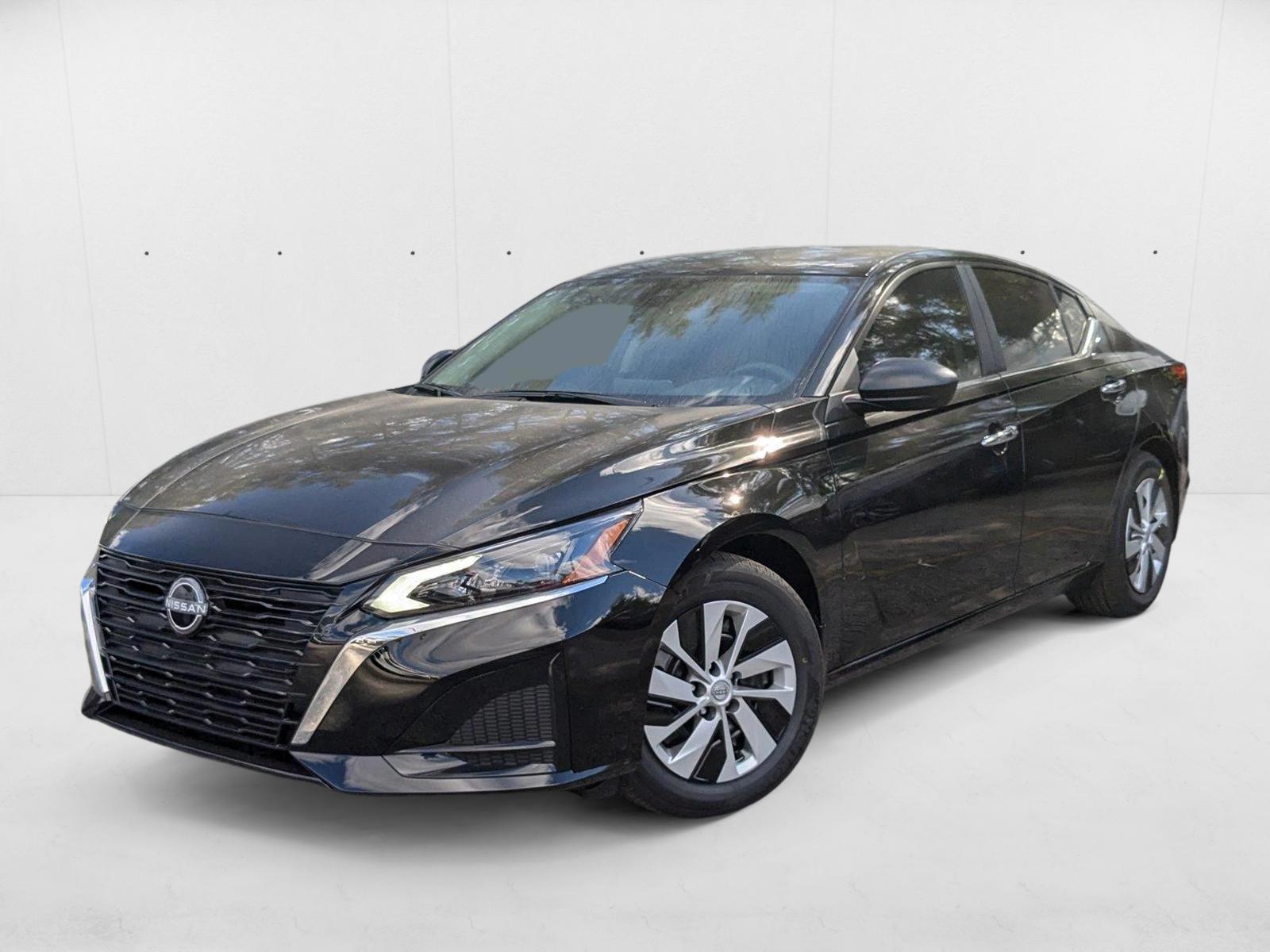 Thumbnail: 2025 Nissan Altima - 1