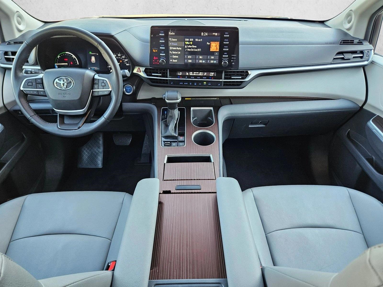 Thumbnail: 2024 Toyota Sienna - 4