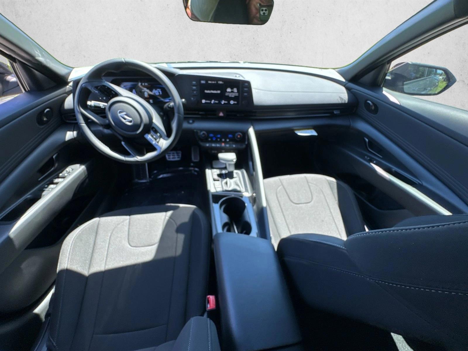 Thumbnail: 2026 Hyundai Elantra - 4