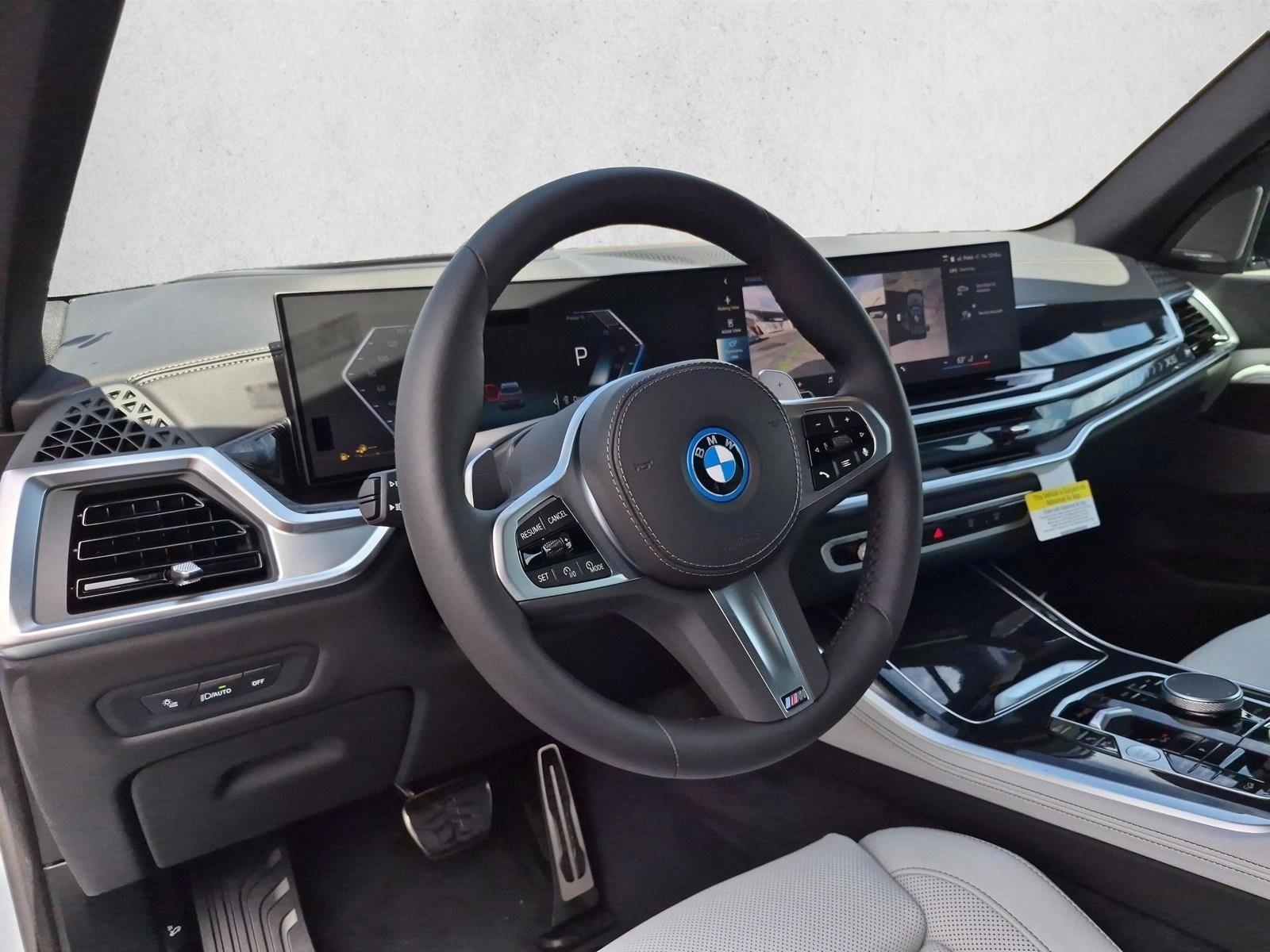 Thumbnail: 2026 BMW X5 - 3