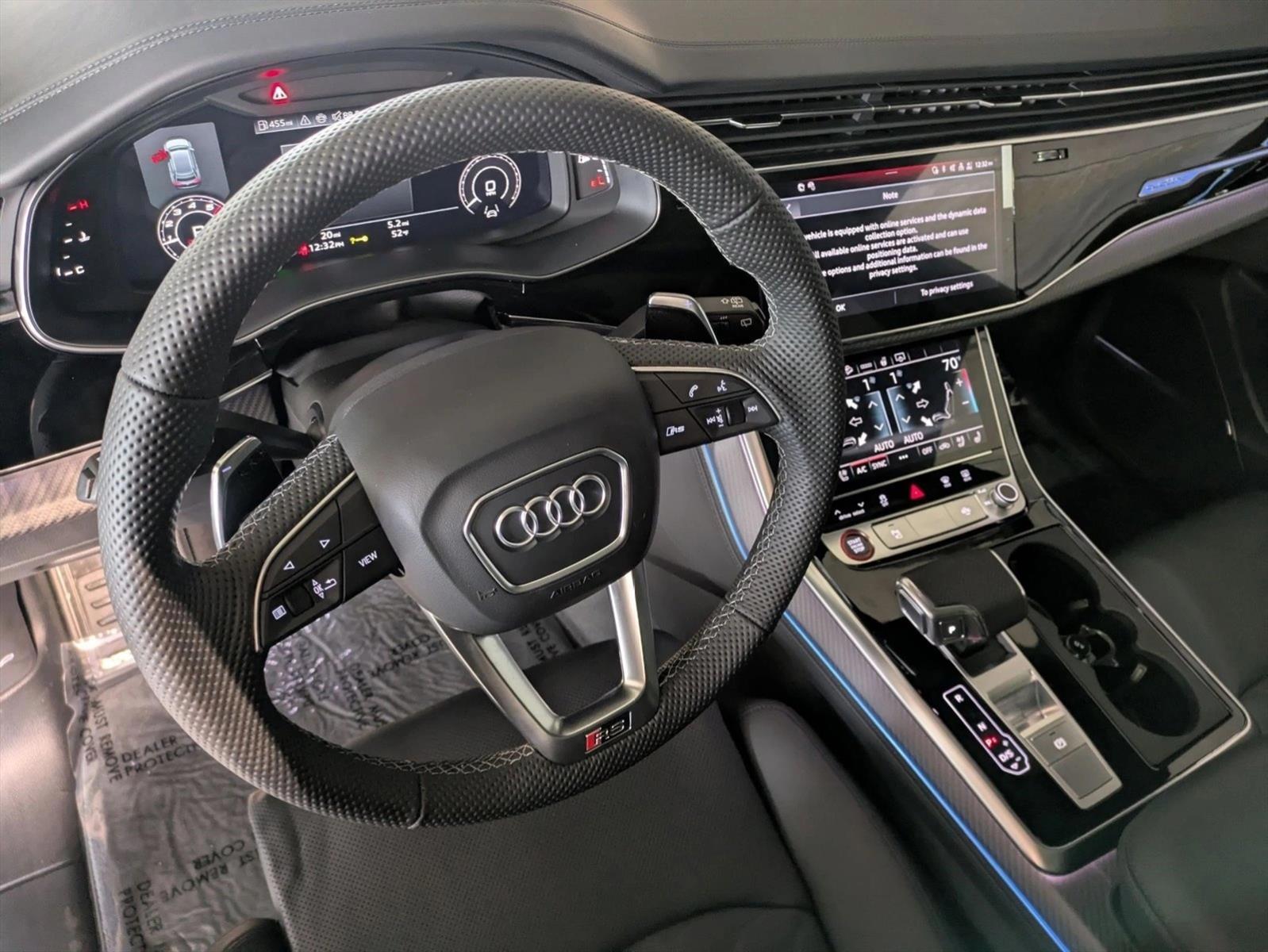 Thumbnail: 2026 Audi RS Q8 - 3