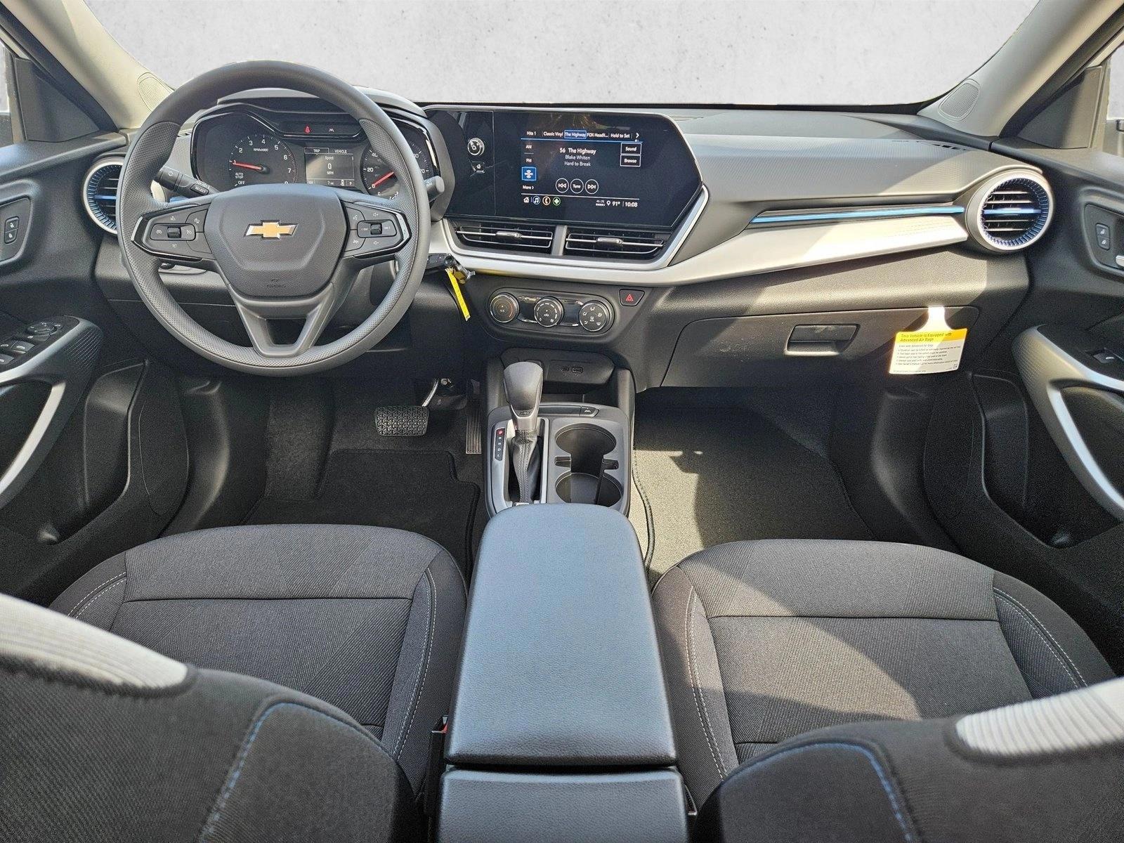 Thumbnail: 2026 Chevrolet Trax - 3