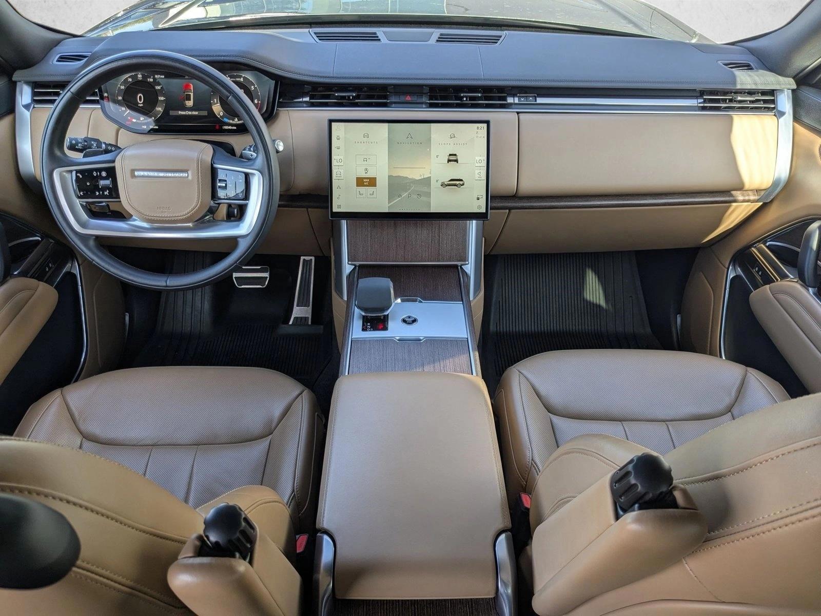 2025 Land Rover Range Rover SE - Photo 17