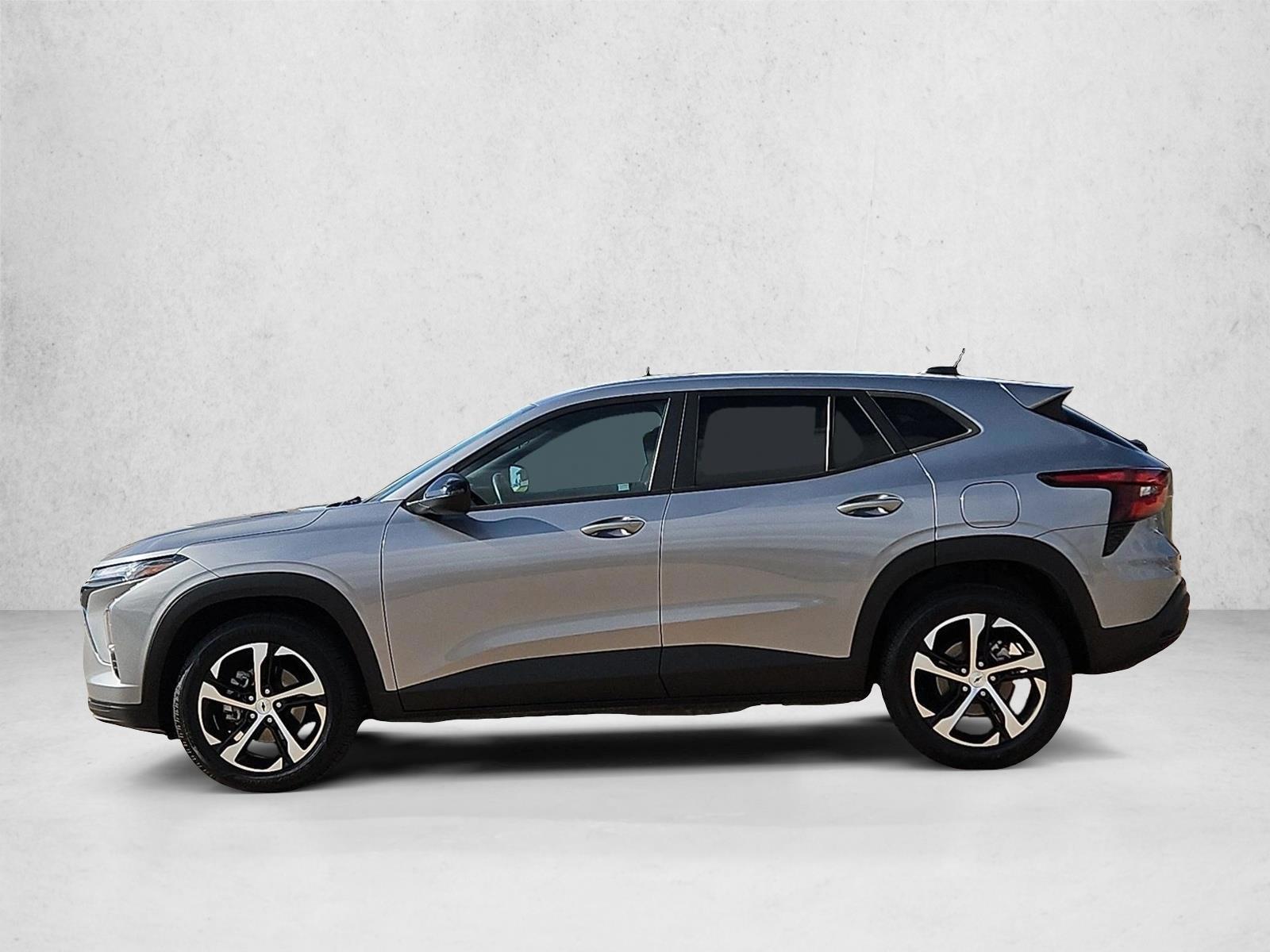 Thumbnail: 2024 Chevrolet Trax - 3