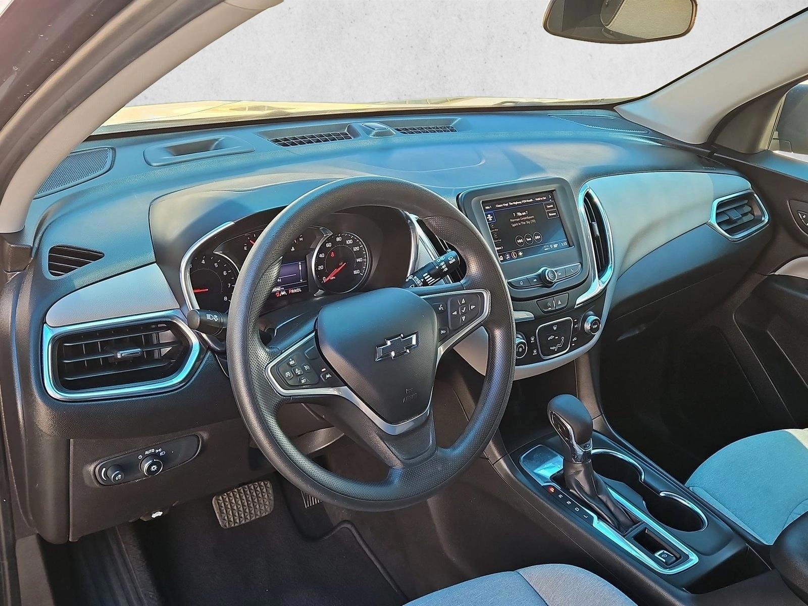 Thumbnail: 2022 Chevrolet Equinox - 3